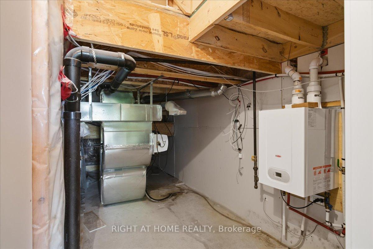 Photo 31 of 9 Bremont Way, Wasaga Beach — HOMEH