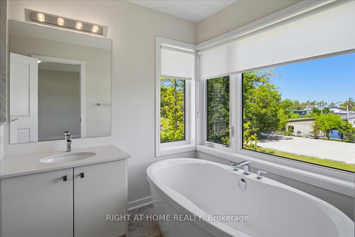 Photo 36 of 9 Bremont Way, Wasaga Beach — HOMEH