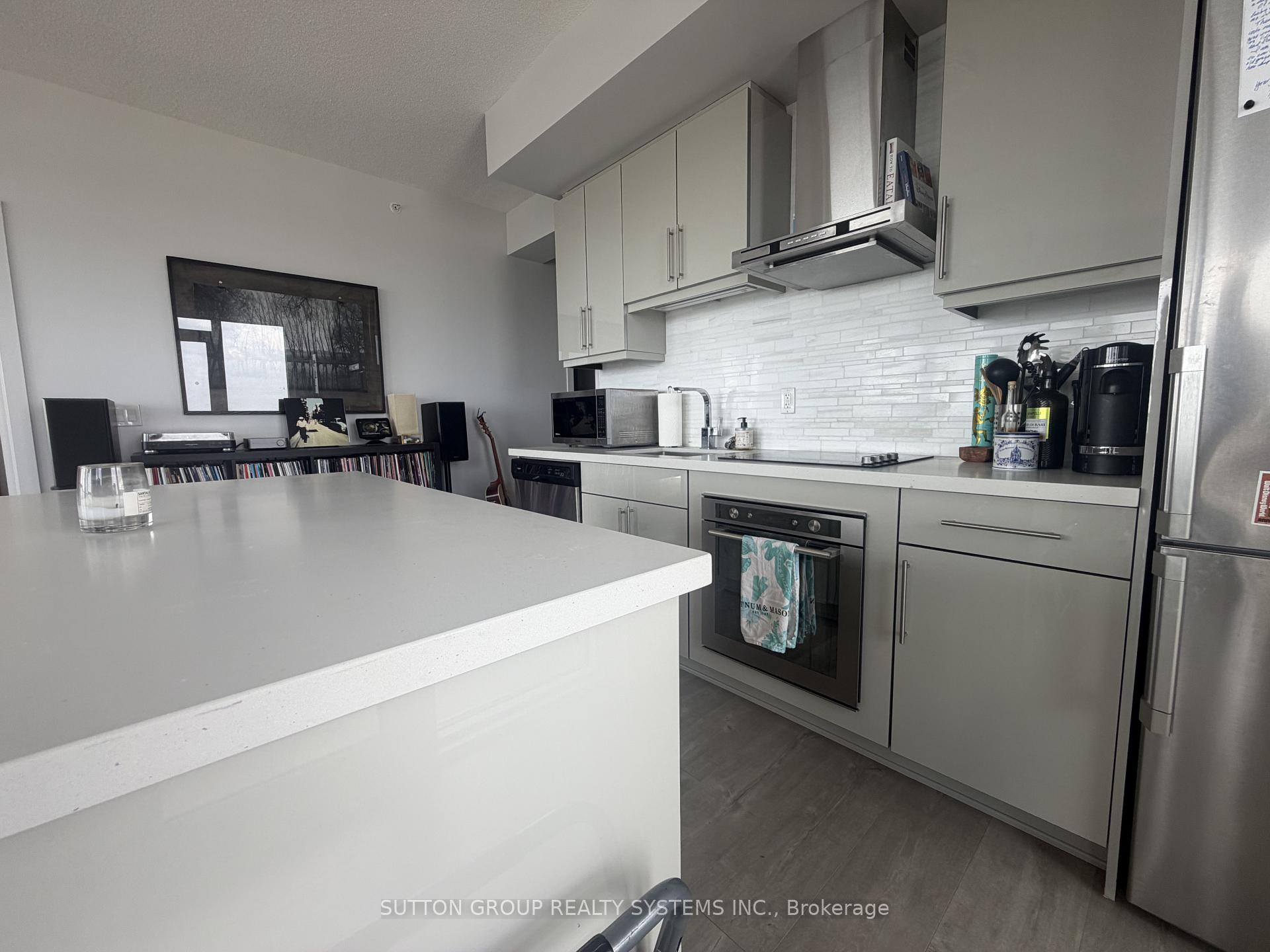 Photo 7 of Unit 24, 2087 Fairview Street, Burlington, Freeman — HOMEH