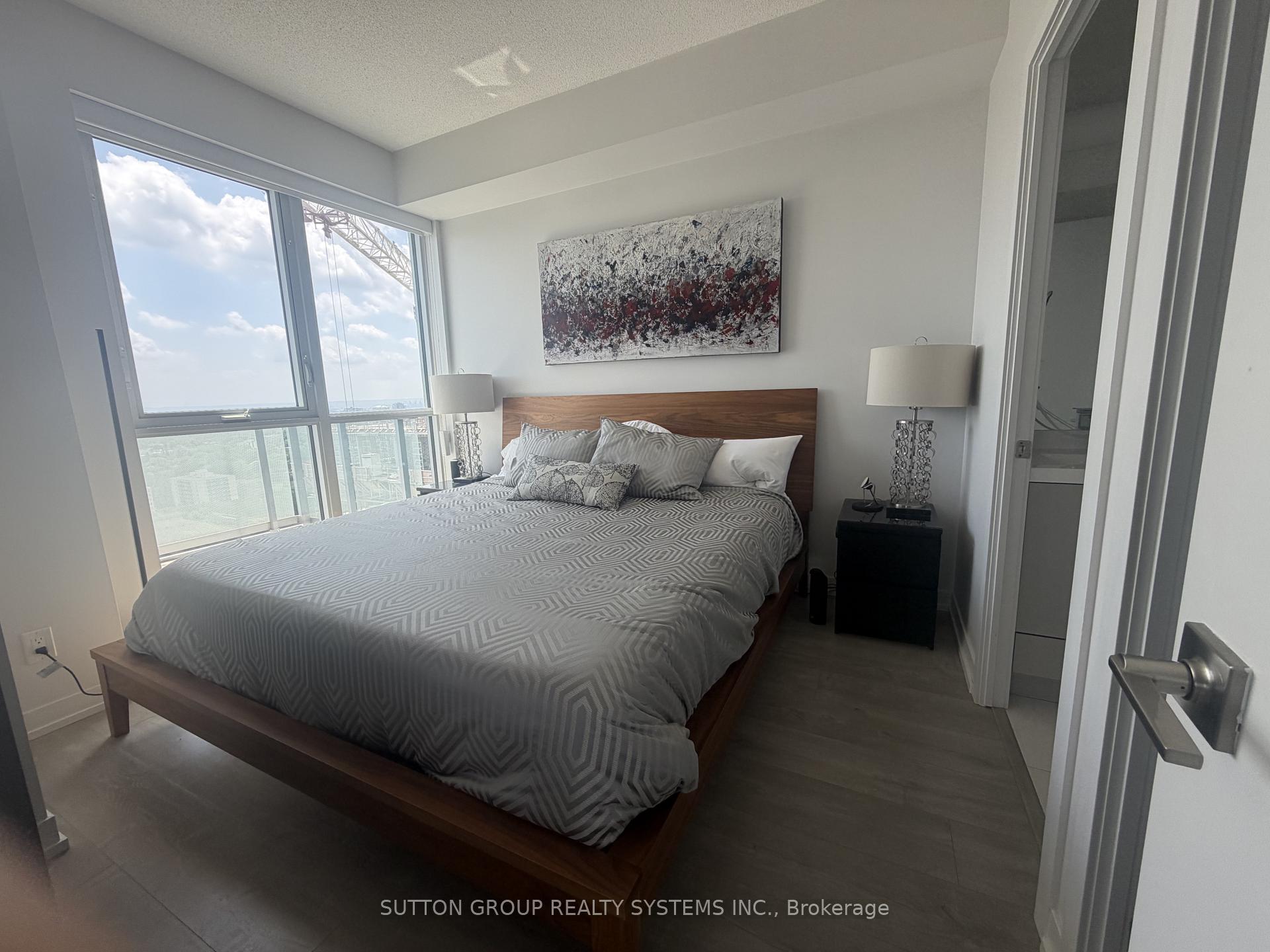 Photo 8 of Unit 24, 2087 Fairview Street, Burlington, Freeman — HOMEH