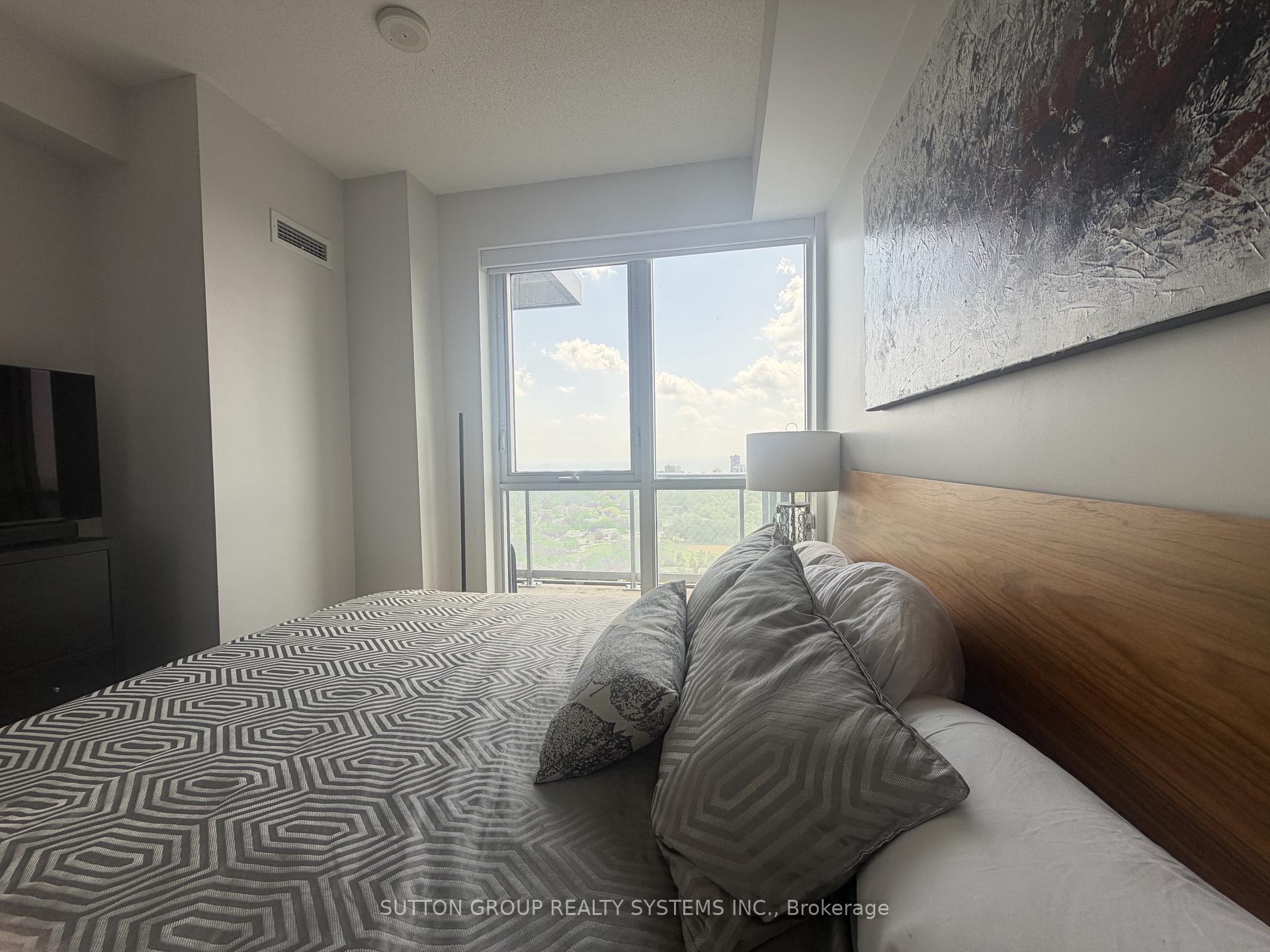 Photo 9 of Unit 24, 2087 Fairview Street, Burlington, Freeman — HOMEH