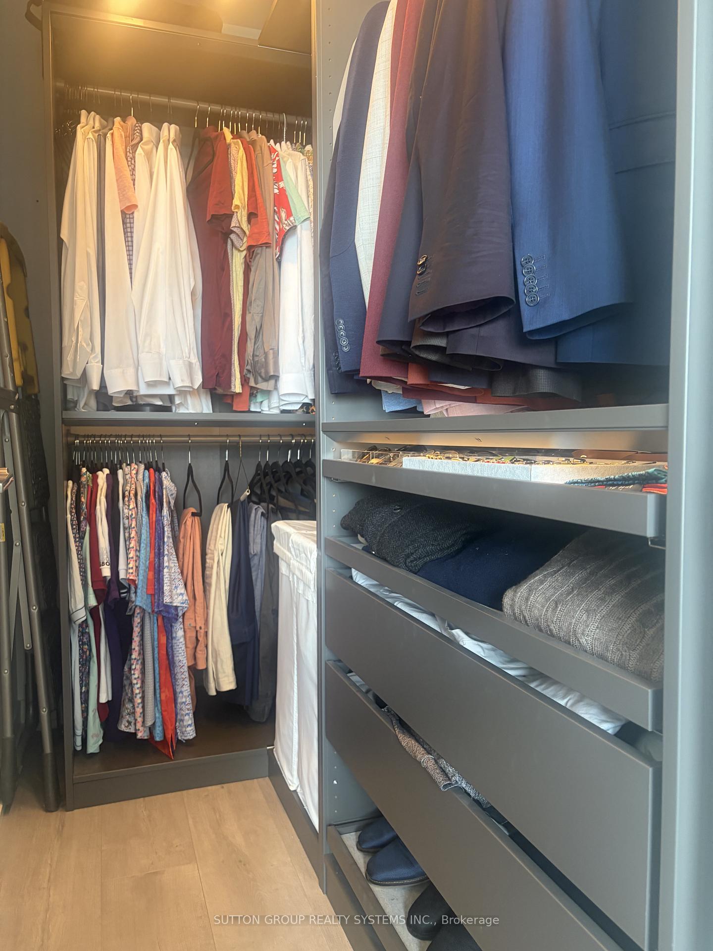 Photo 18 of Unit 24, 2087 Fairview Street, Burlington, Freeman — HOMEH