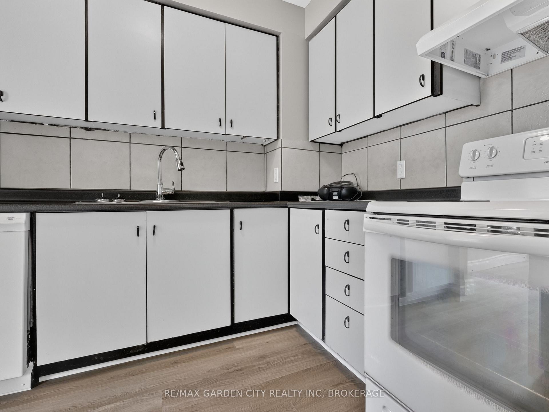 Photo 6 of Unit 77, 286 Cushman Road, St. Catharines, Carlton/Bunting — HOMEH