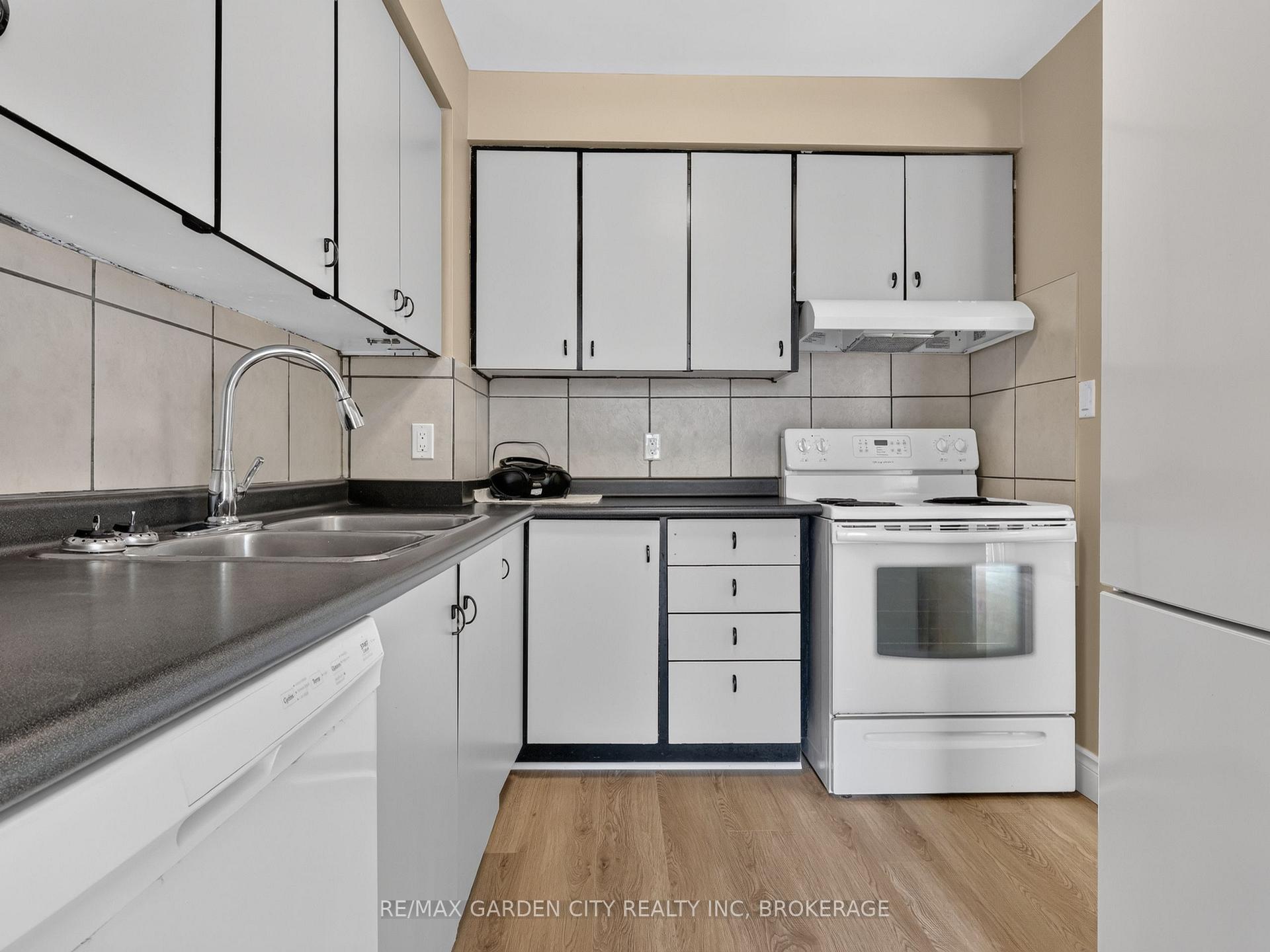 Photo 7 of Unit 77, 286 Cushman Road, St. Catharines, Carlton/Bunting — HOMEH