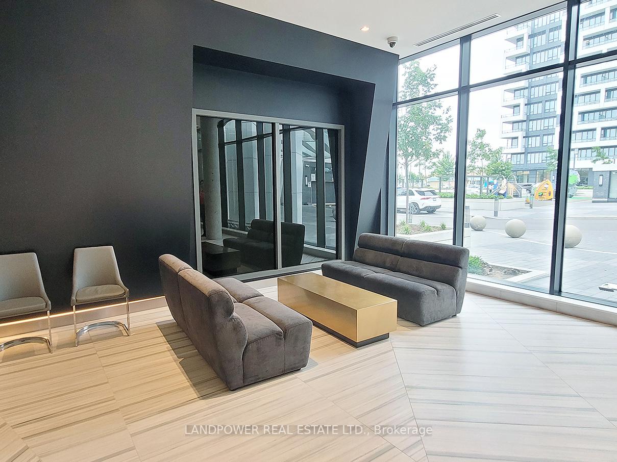 Photo 5 of Unit 503, 8 Water Walk Drive, Markham, Unionville — HOMEH