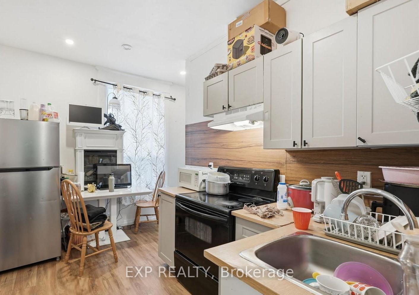 Photo 2 of 90 Sherman Avenue N, Hamilton, Stipley — HOMEH