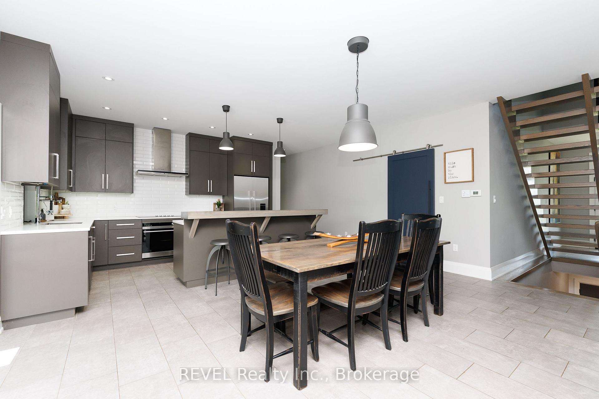 Photo 14 of 1009 Canboro Road, Pelham, Fenwick — HOMEH