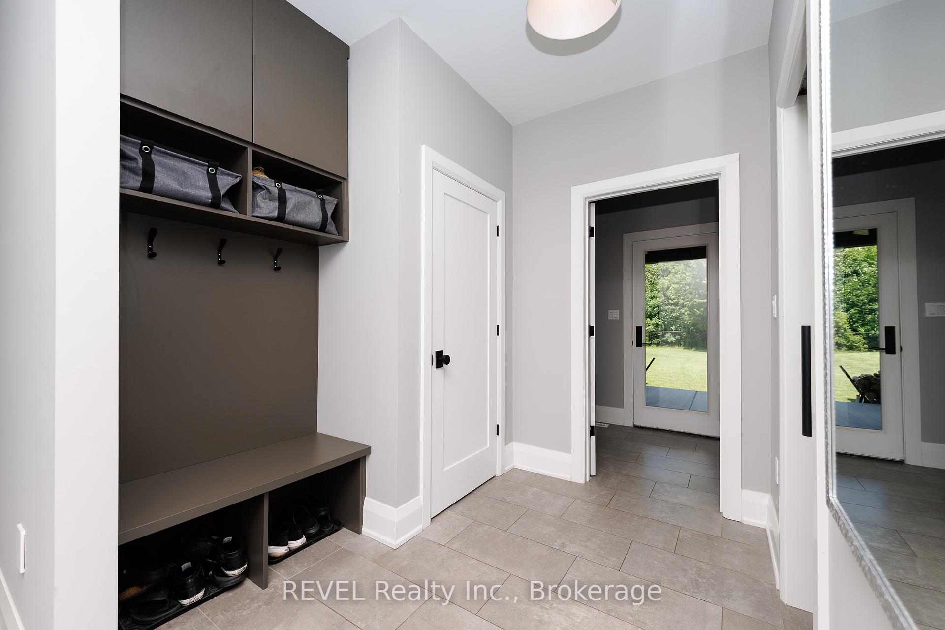 Photo 24 of 1009 Canboro Road, Pelham, Fenwick — HOMEH