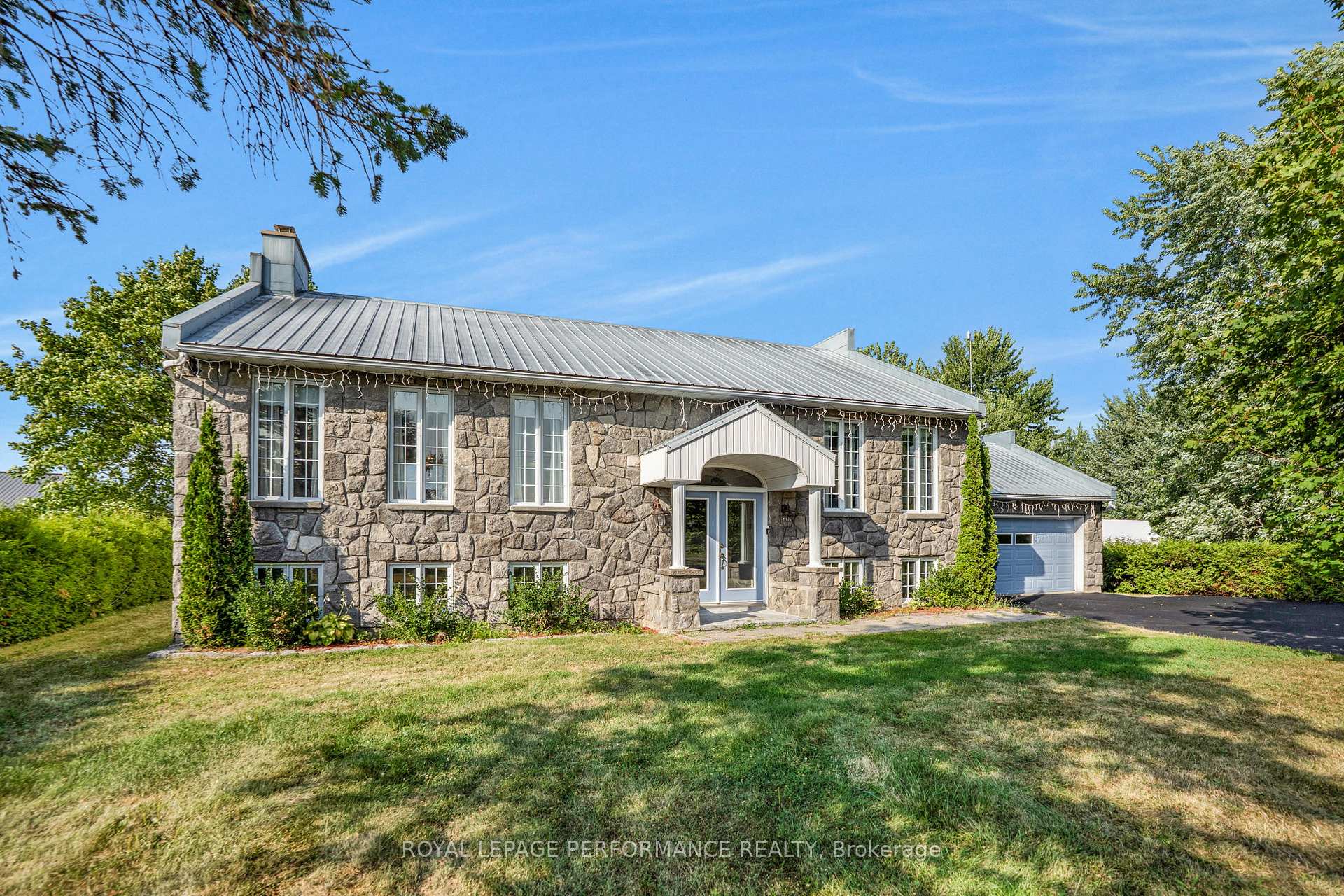 Photo of 123 Ch Du Domaine Road