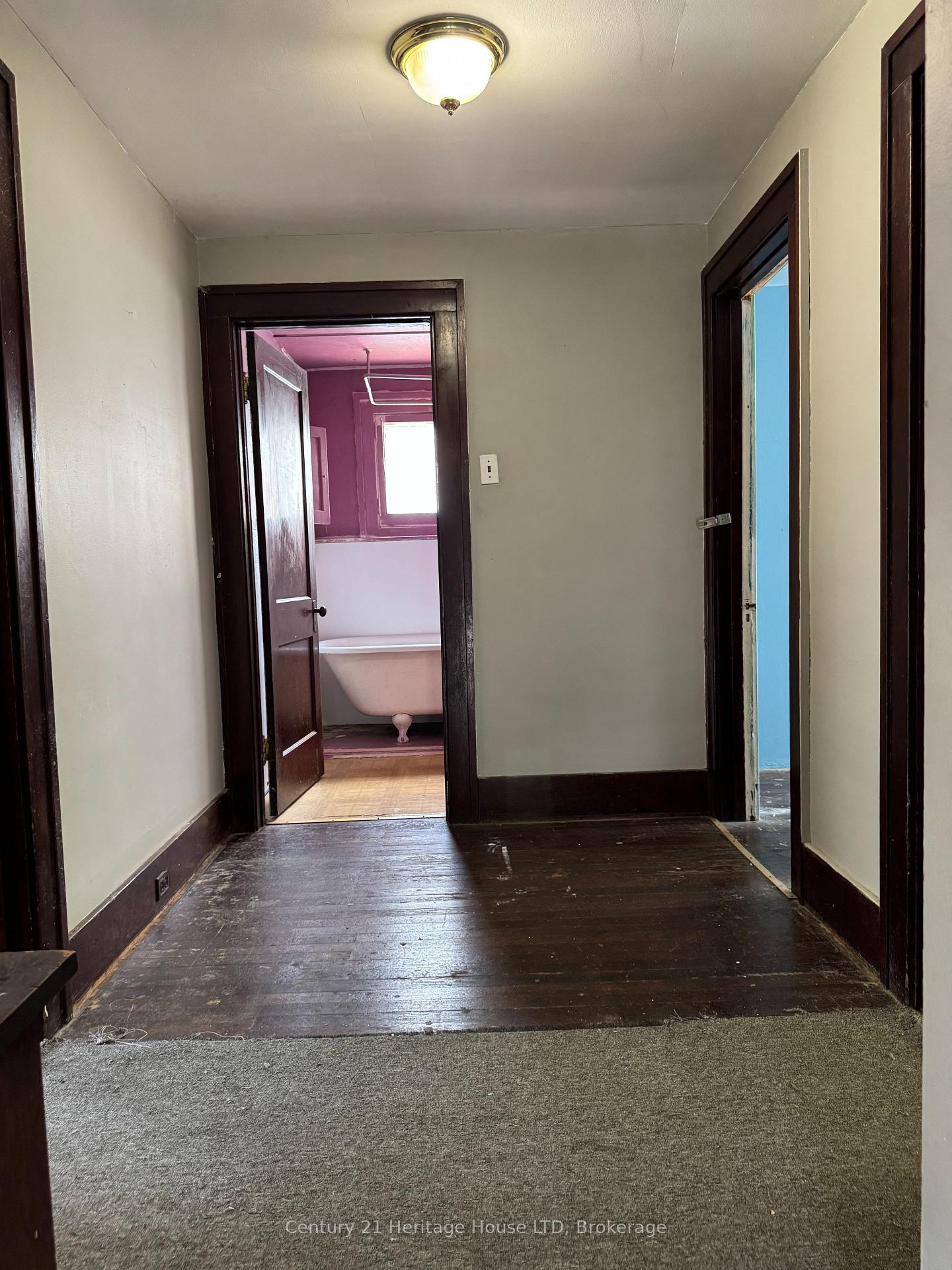 Photo 22 of 4680 Ryerson Crescent, Niagara Falls, Downtown — HOMEH