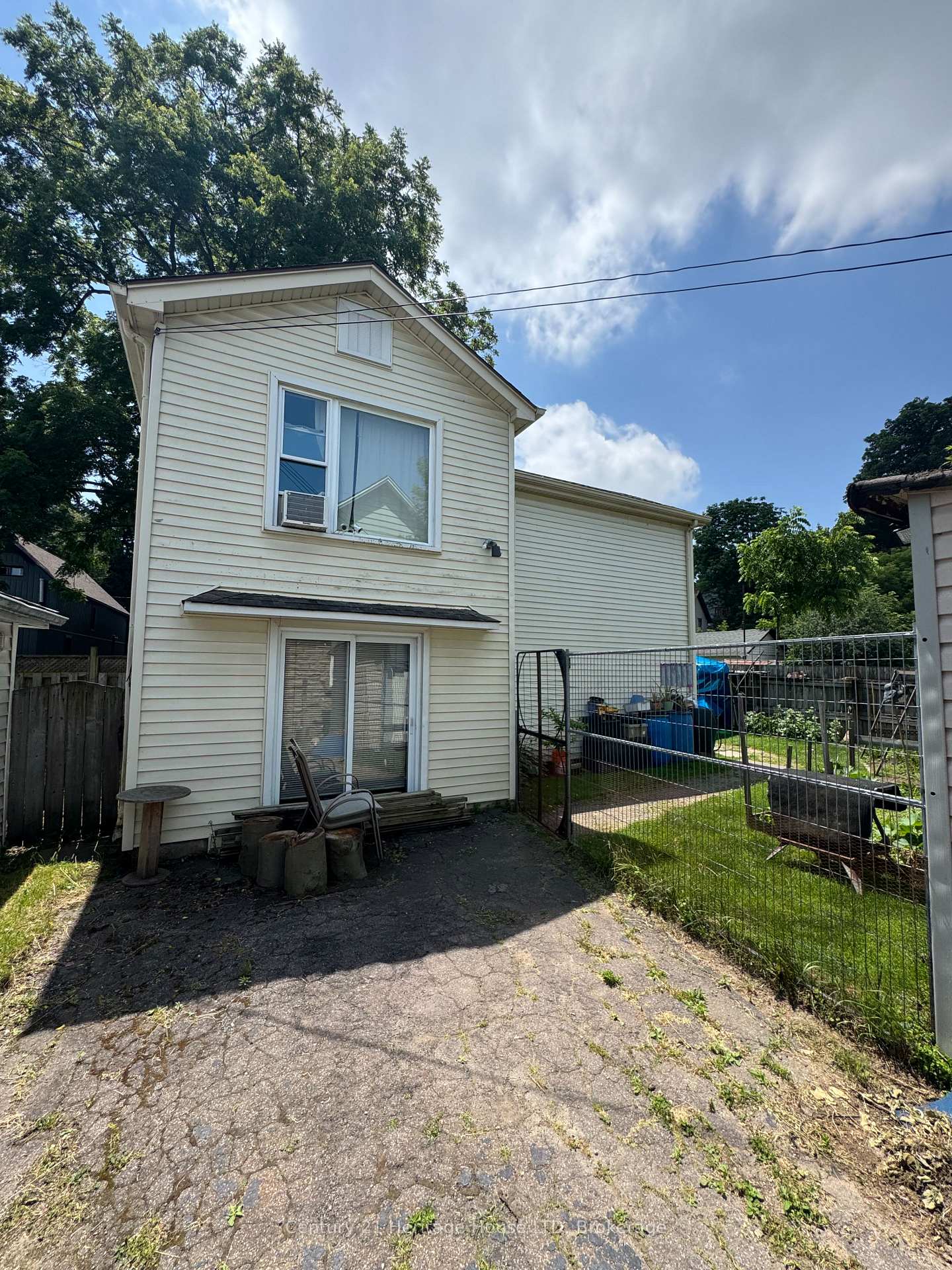 Photo 30 of 4680 Ryerson Crescent, Niagara Falls, Downtown — HOMEH