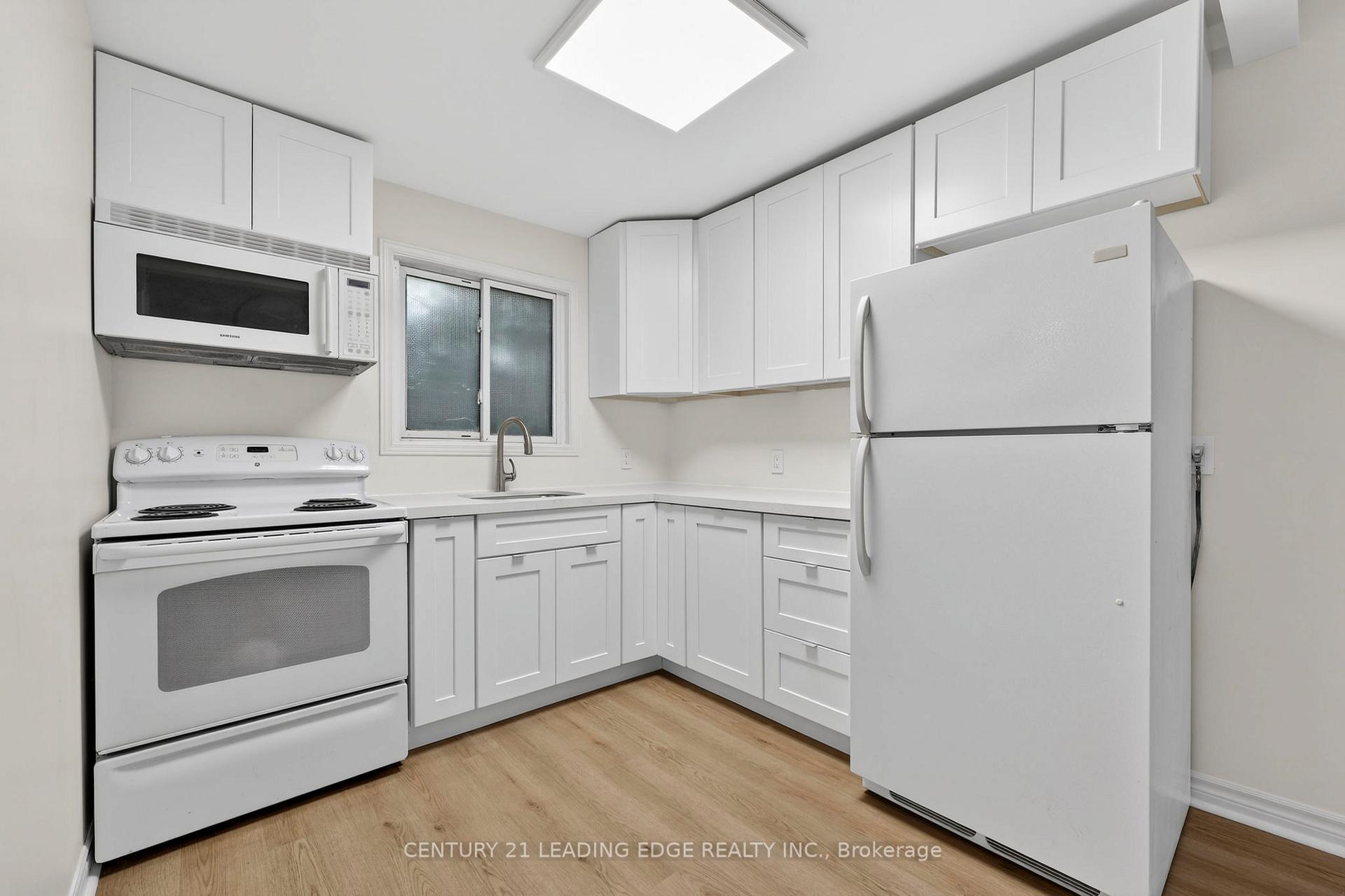 Photo 6 of 2073 Kate Avenue, Innisfil, Alcona — HOMEH