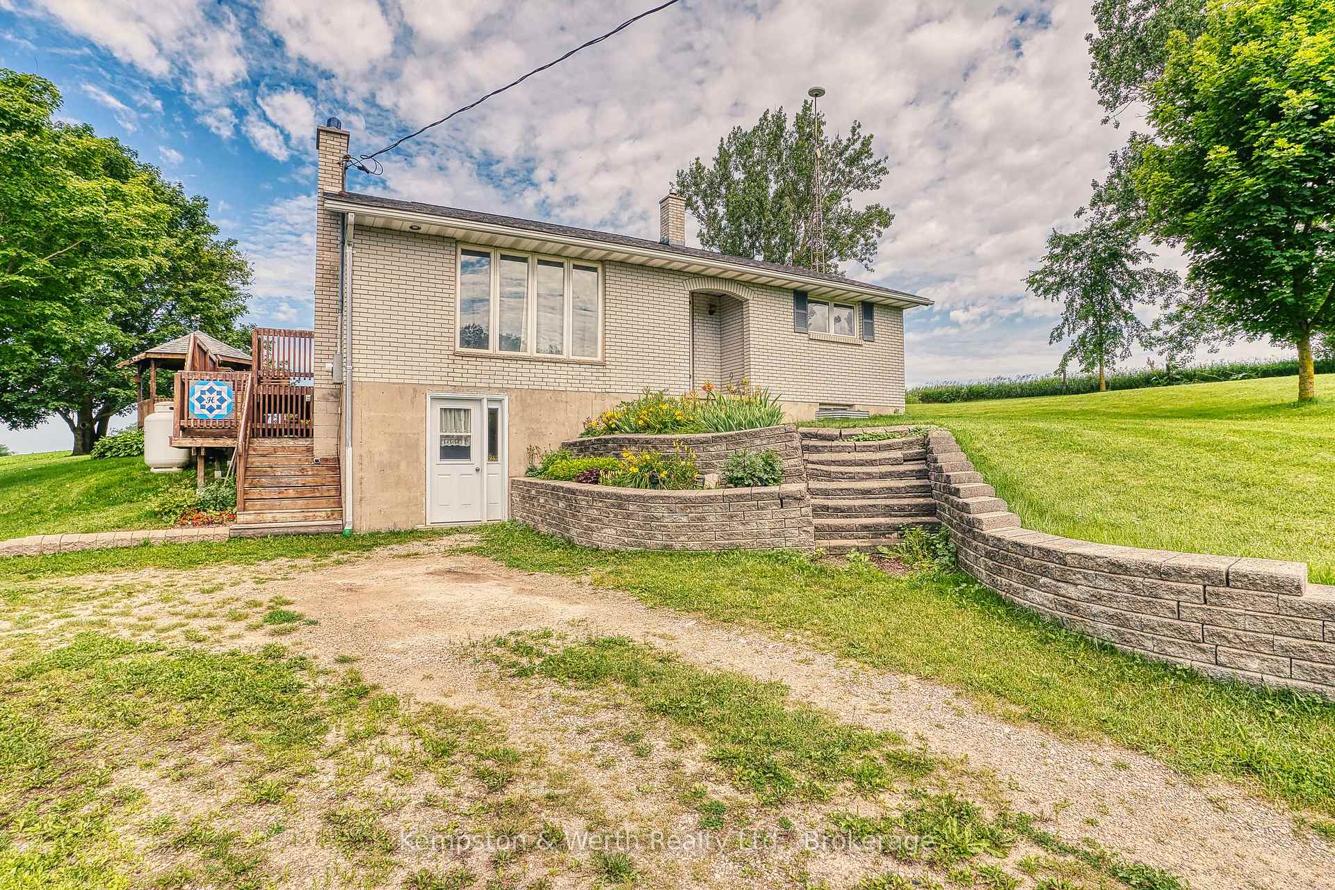 Photo 3 of 8660 146 Road, North Perth, Wallace — HOMEH