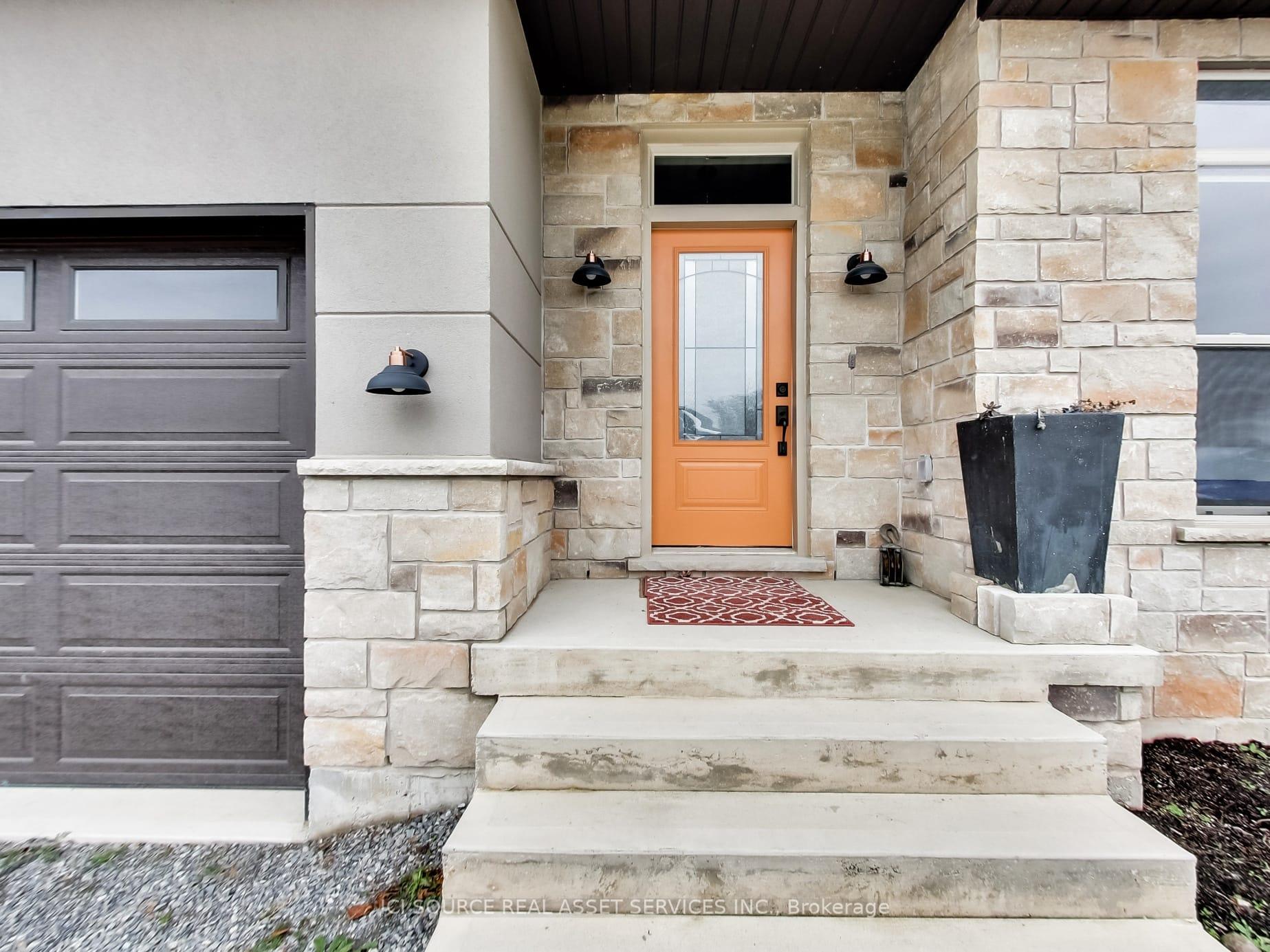 Photo 2 of 6 Renfield Street, Port Colborne, Sugarloaf — HOMEH