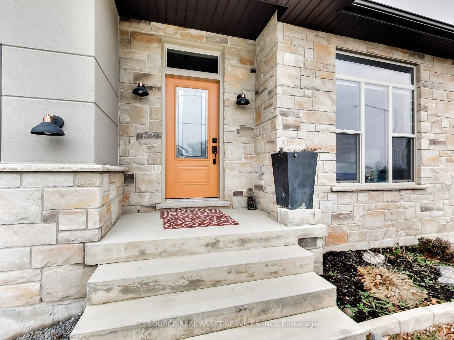 Photo 3 of 6 Renfield Street, Port Colborne, Sugarloaf — HOMEH