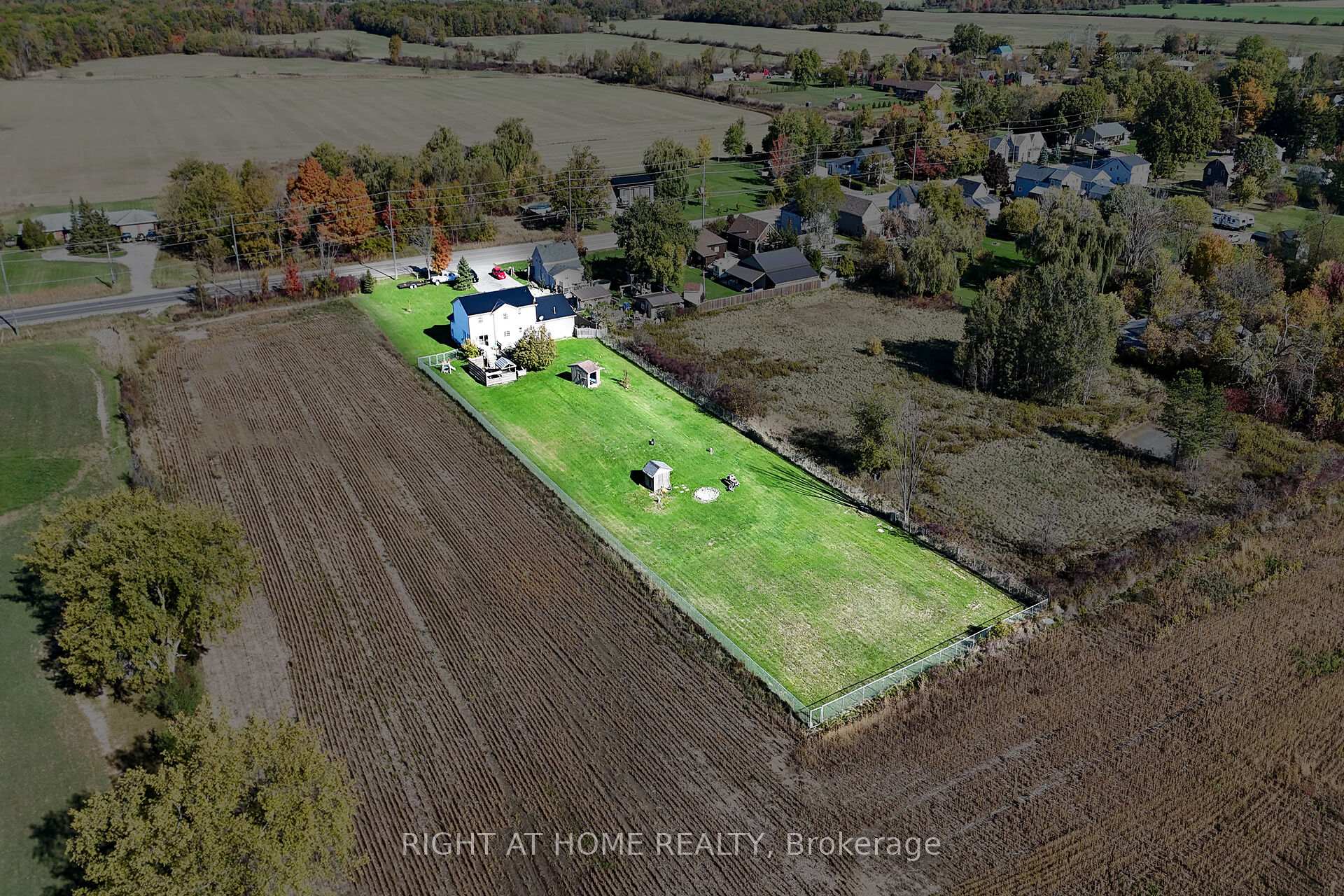 Photo 2 of 8 Talbot Road, Haldimand — HOMEH