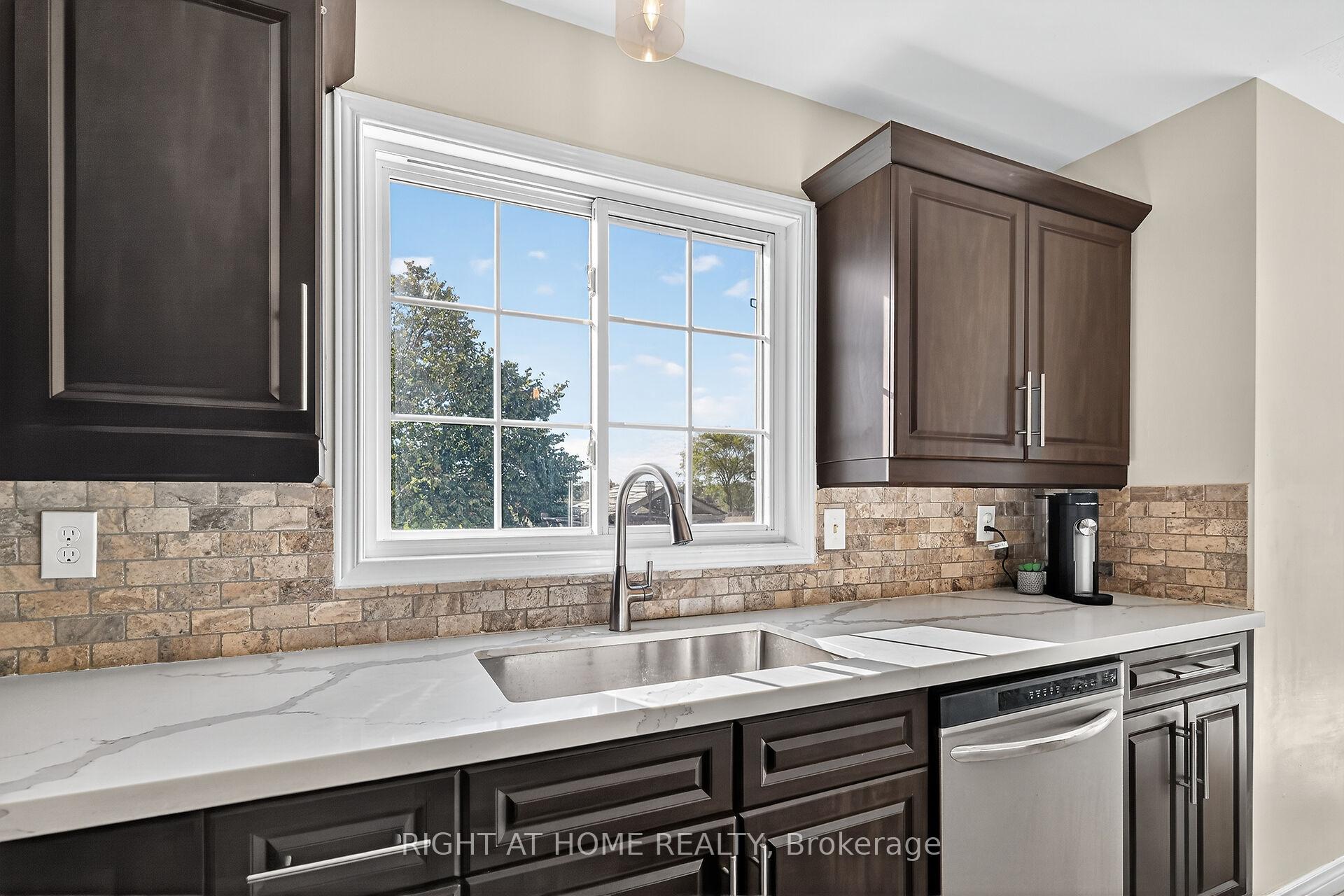 Photo 10 of 8 Talbot Road, Haldimand — HOMEH