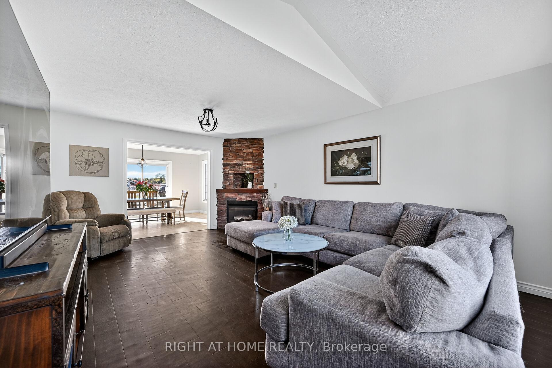 Photo 16 of 8 Talbot Road, Haldimand — HOMEH