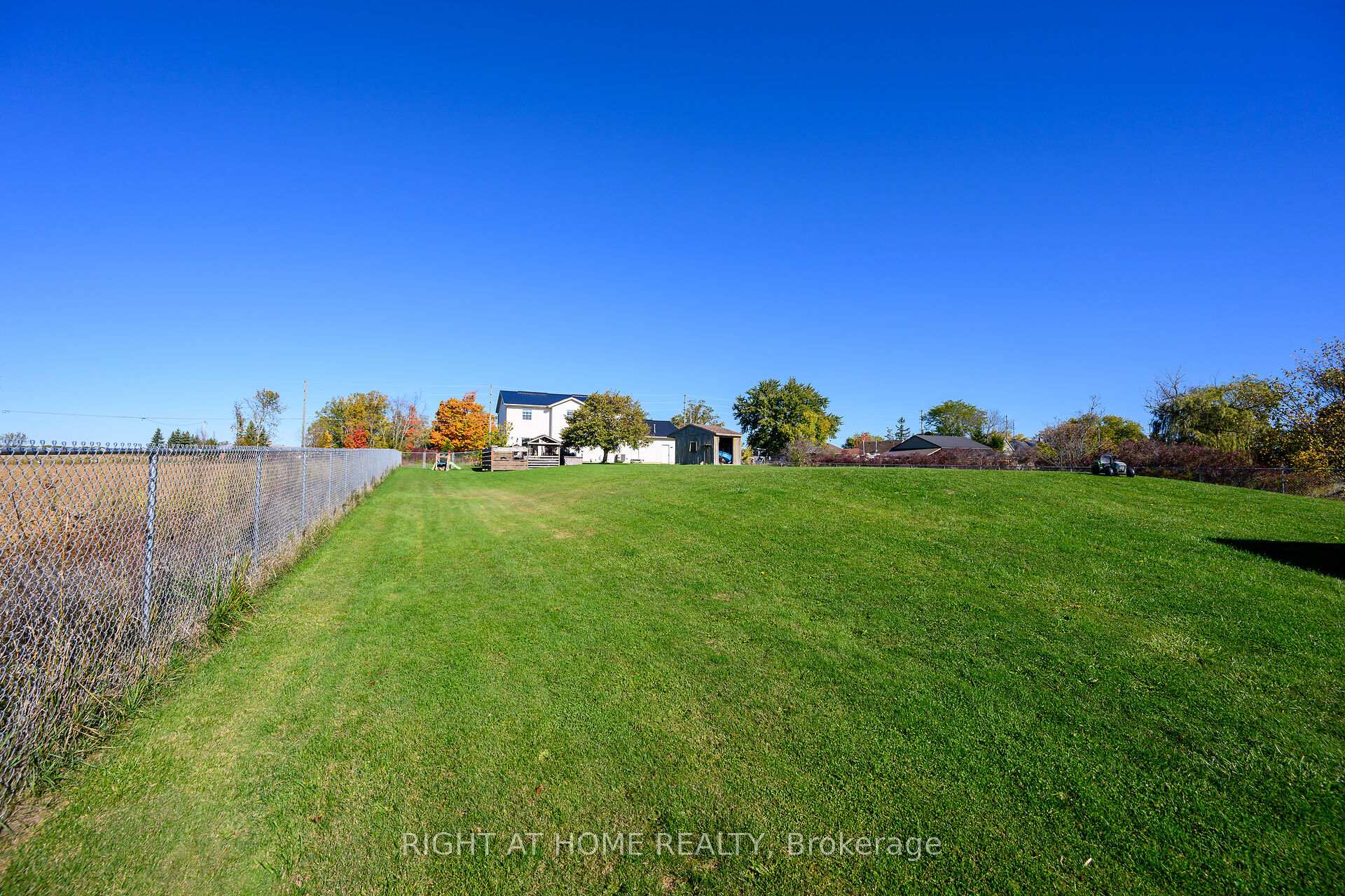 Photo 38 of 8 Talbot Road, Haldimand — HOMEH