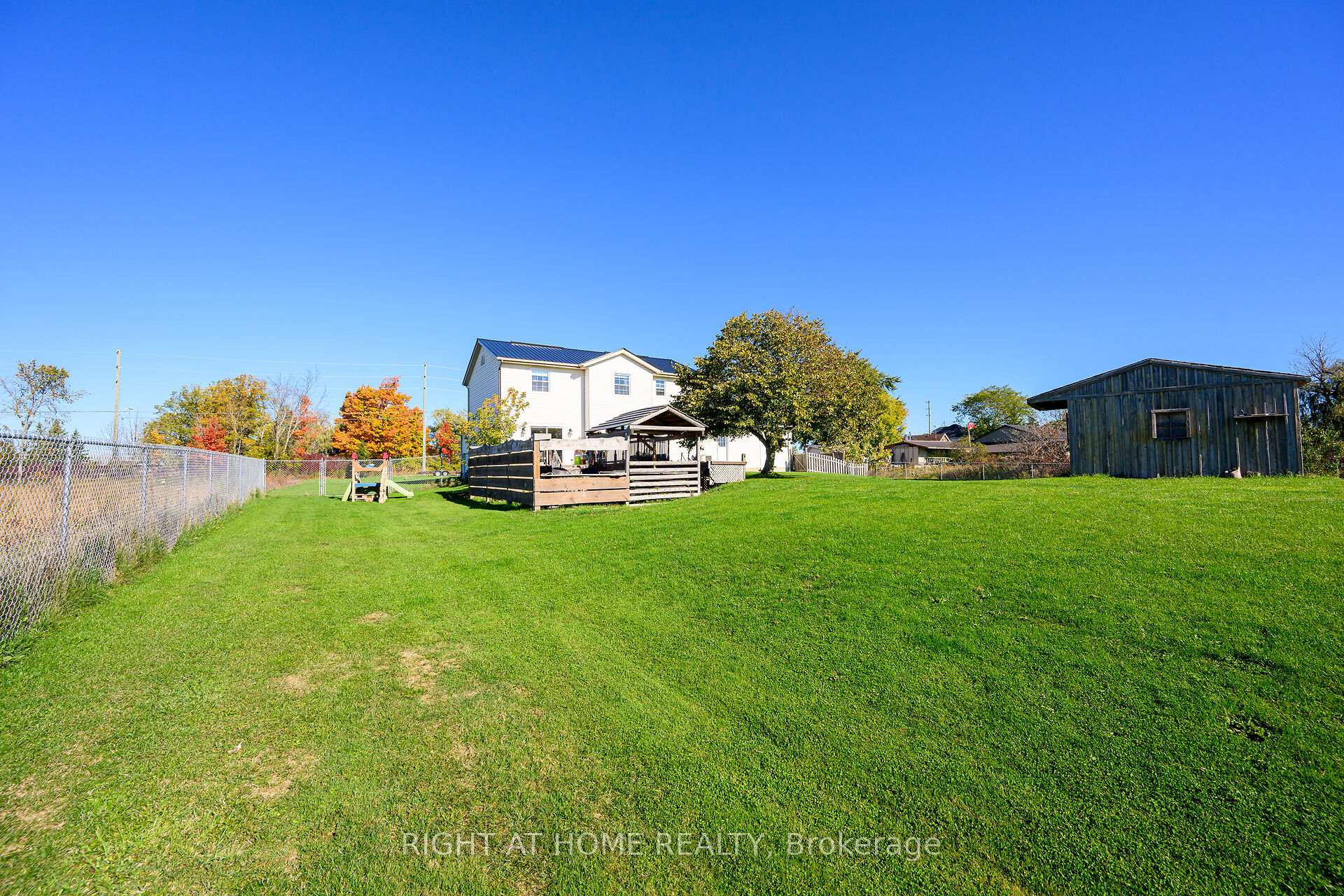 Photo 39 of 8 Talbot Road, Haldimand — HOMEH