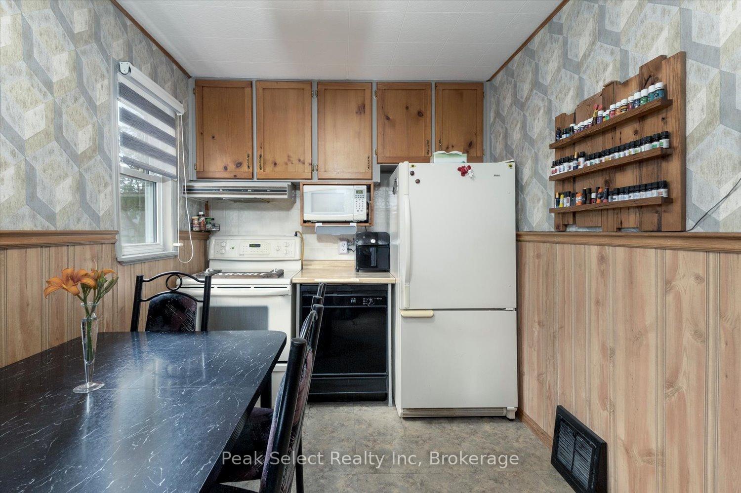 Photo 8 of 189 Brydges Street, Stratford — HOMEH
