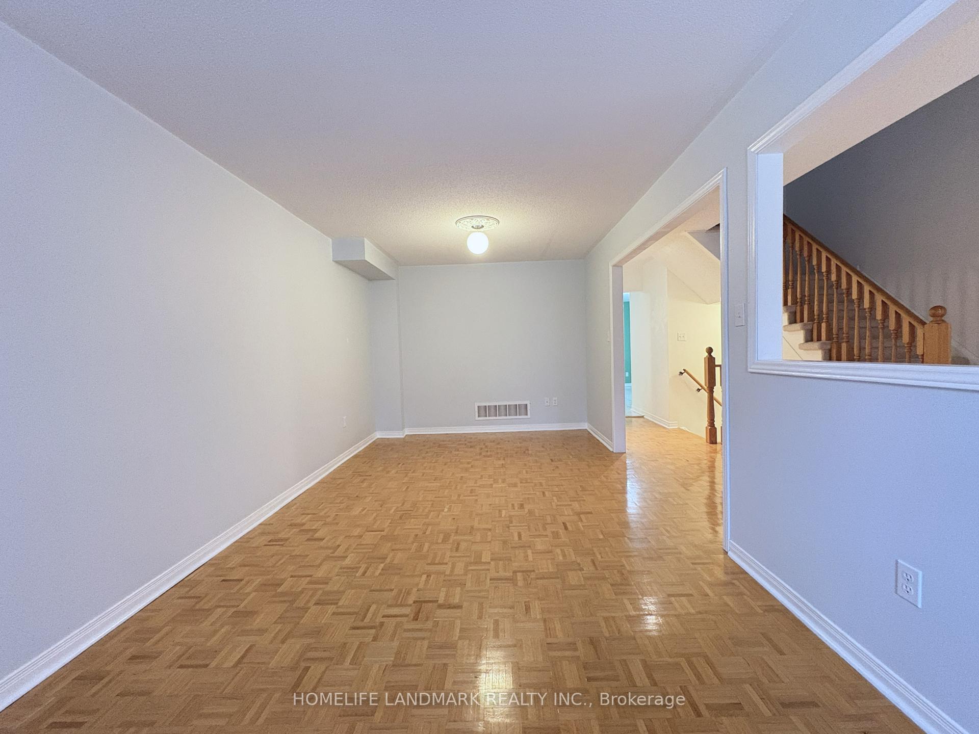 Photo 5 of 65 Cariglia Trail, Markham, Village Green-South Unionville — HOMEH