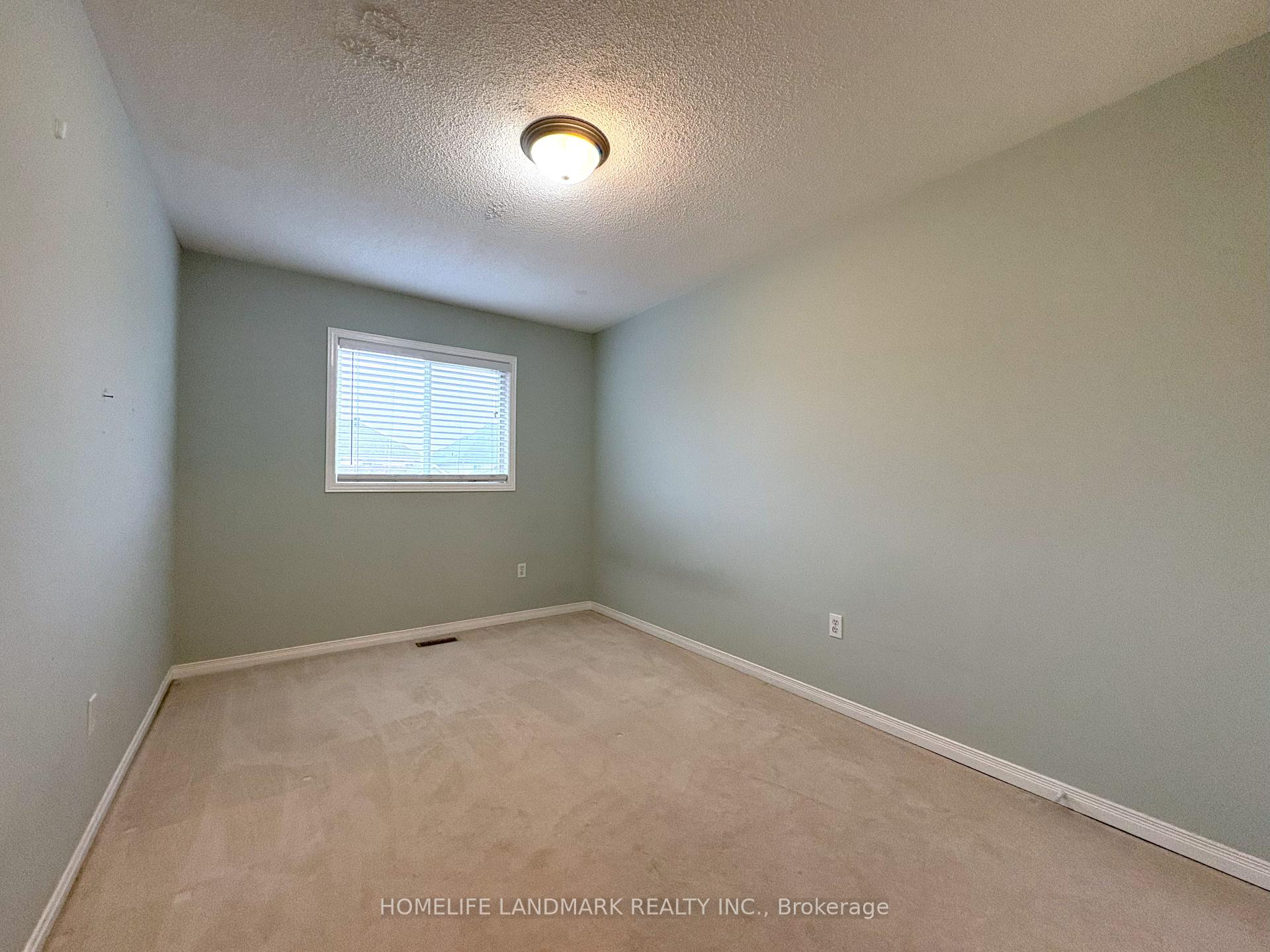 Photo 18 of 65 Cariglia Trail, Markham, Village Green-South Unionville — HOMEH