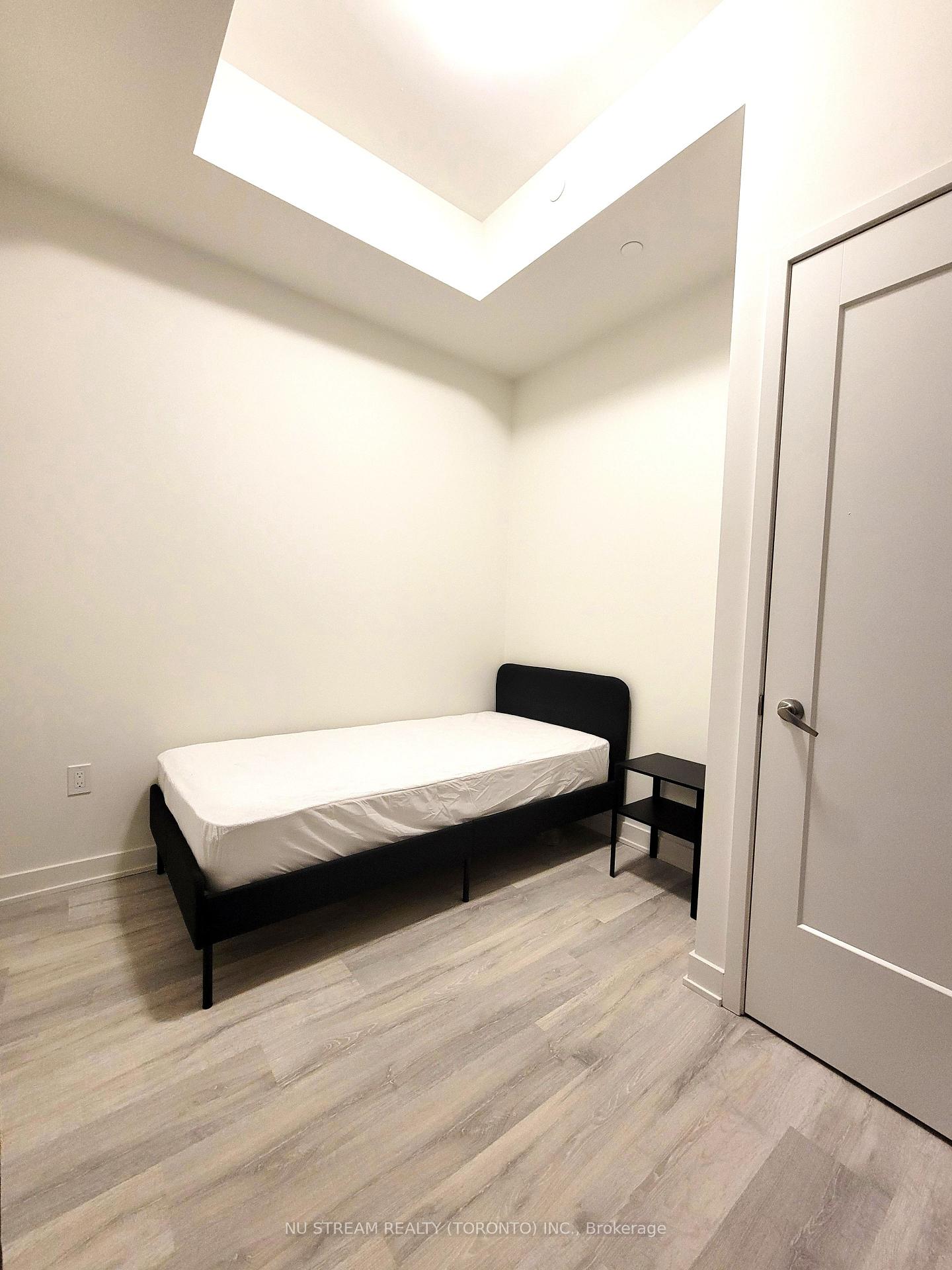 Photo 8 of Unit 1710, 70 Princess Street, Toronto, Waterfront Communities — HOMEH