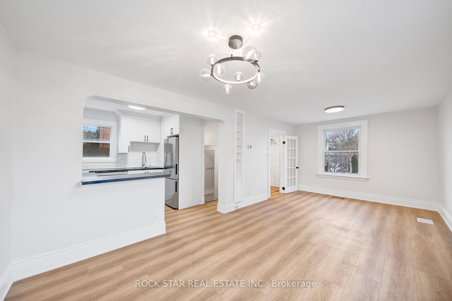 Photo 9 of 73 Peter Street, Hamilton, Strathcona — HOMEH
