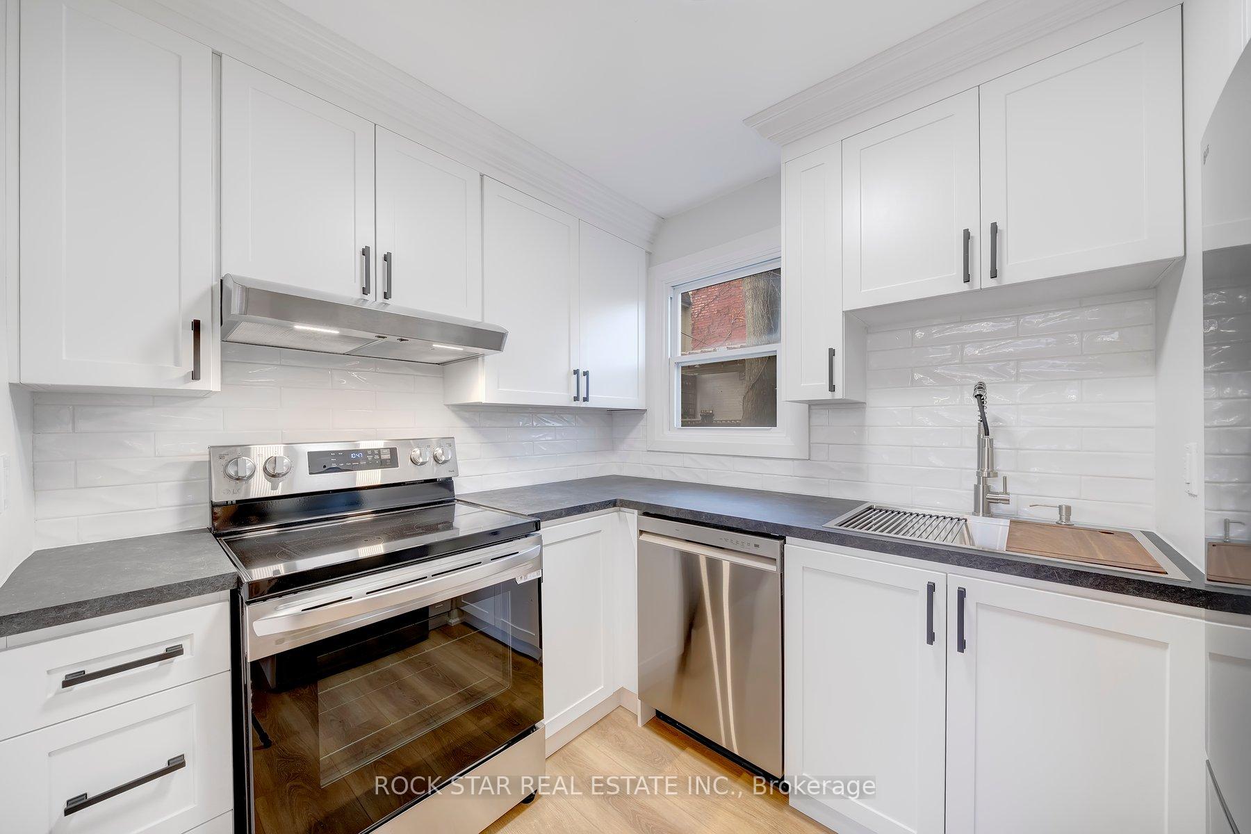 Photo 11 of 73 Peter Street, Hamilton, Strathcona — HOMEH
