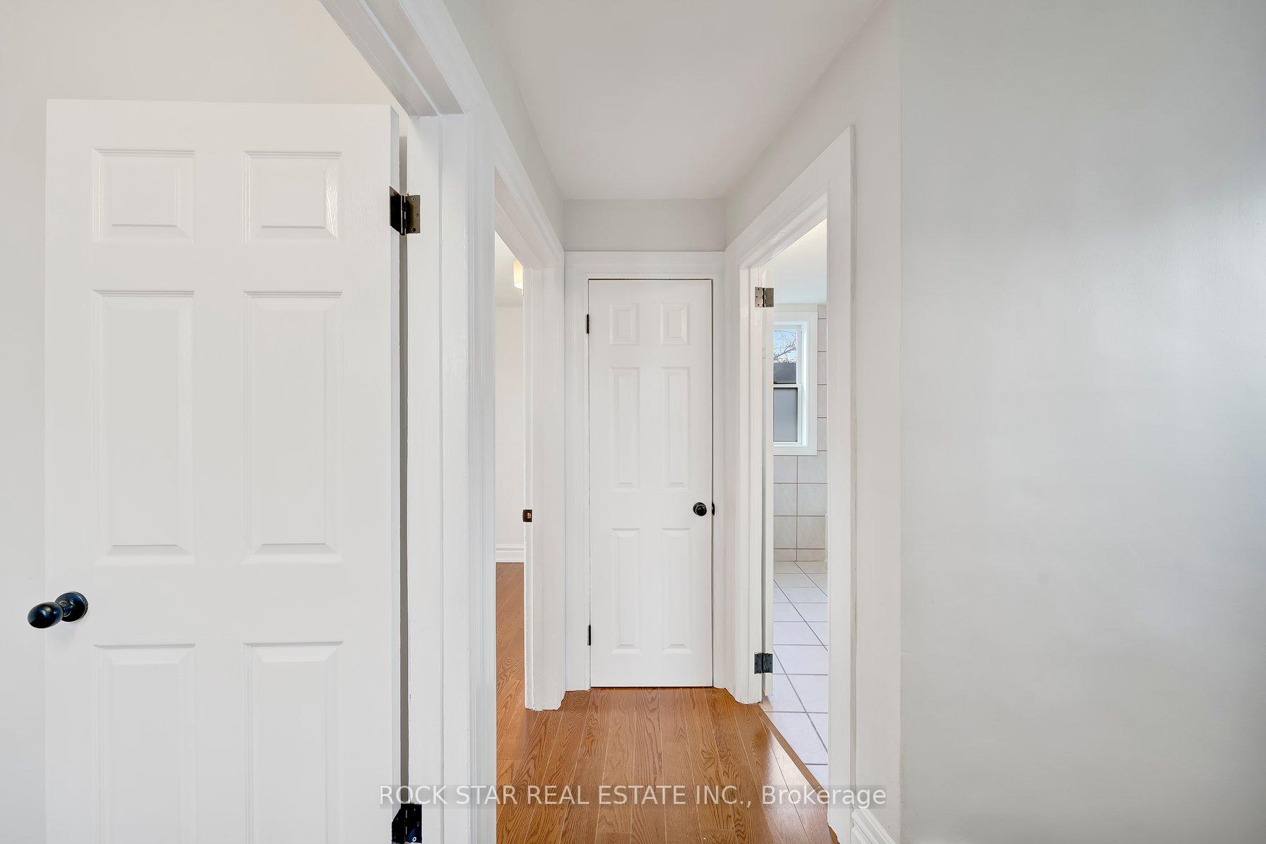 Photo 12 of 73 Peter Street, Hamilton, Strathcona — HOMEH
