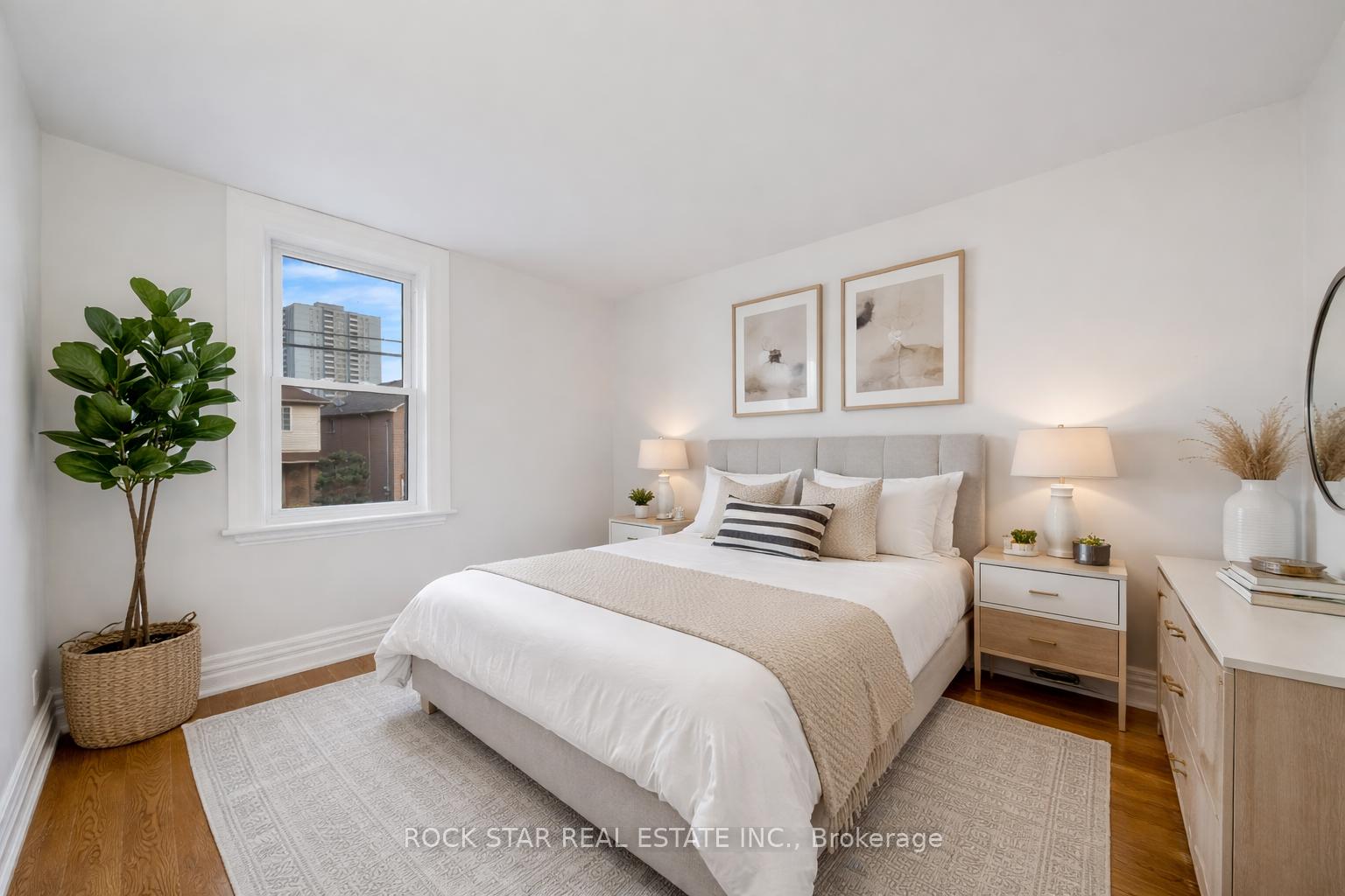 Photo 15 of 73 Peter Street, Hamilton, Strathcona — HOMEH
