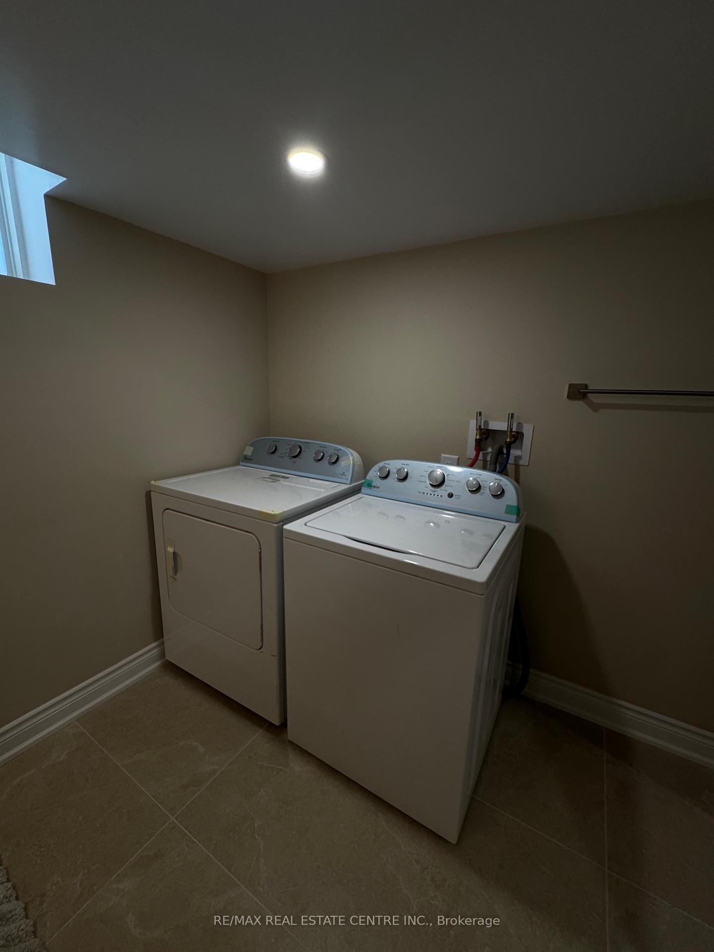 Photo 17 of 20 Dudley Drive, Guelph, Kortright East — HOMEH