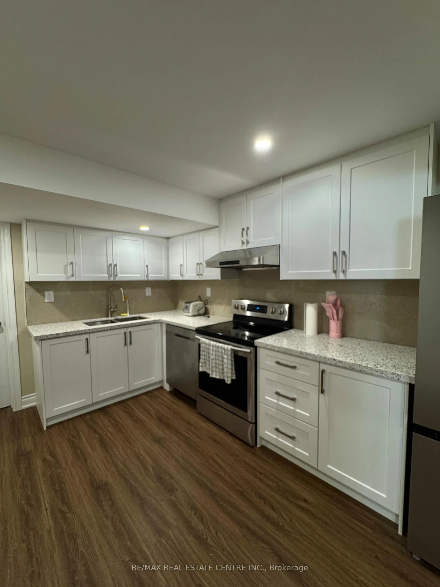 Photo 6 of 20 Dudley Drive, Guelph, Kortright East — HOMEH
