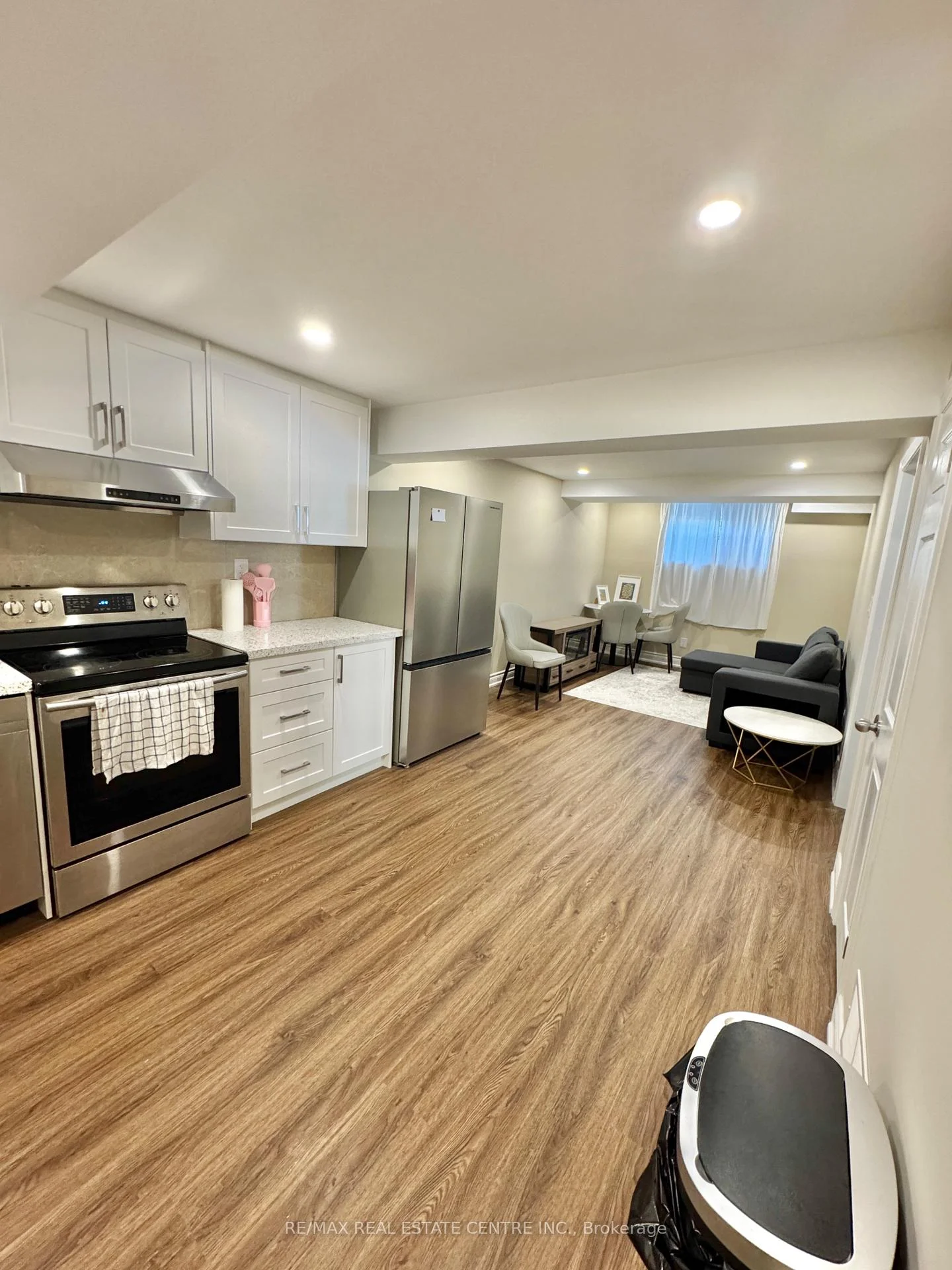 Photo 9 of 20 Dudley Drive, Guelph, Kortright East — HOMEH