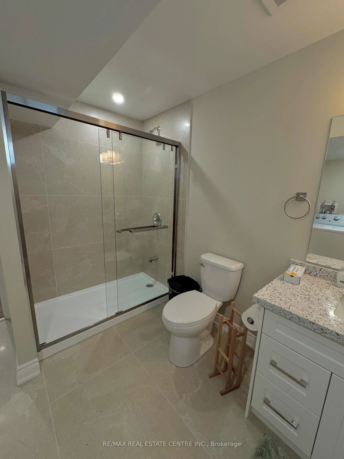 Photo 16 of 20 Dudley Drive, Guelph, Kortright East — HOMEH