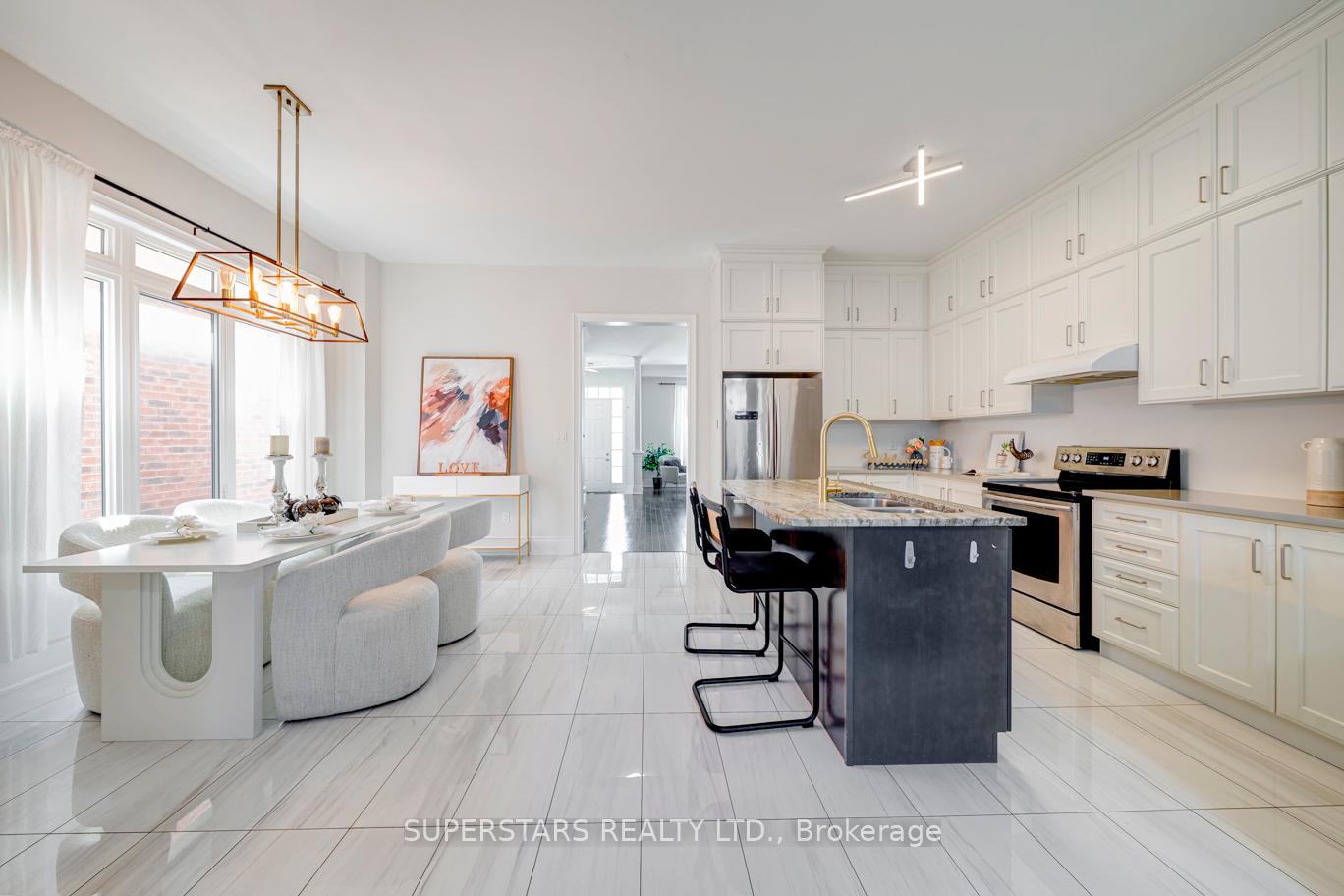 Photo 12 of 236 Paradelle Drive, Richmond Hill, Oak Ridges Lake Wilcox — HOMEH