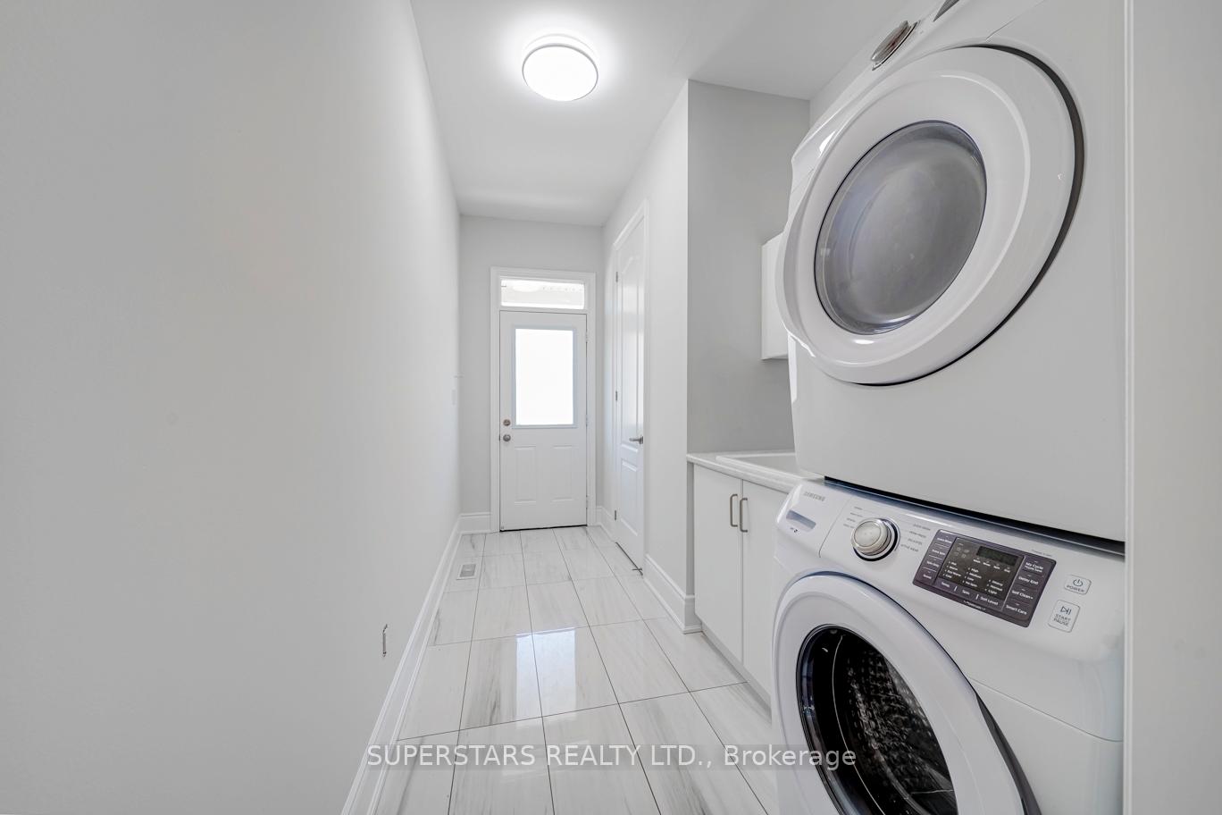 Photo 14 of 236 Paradelle Drive, Richmond Hill, Oak Ridges Lake Wilcox — HOMEH