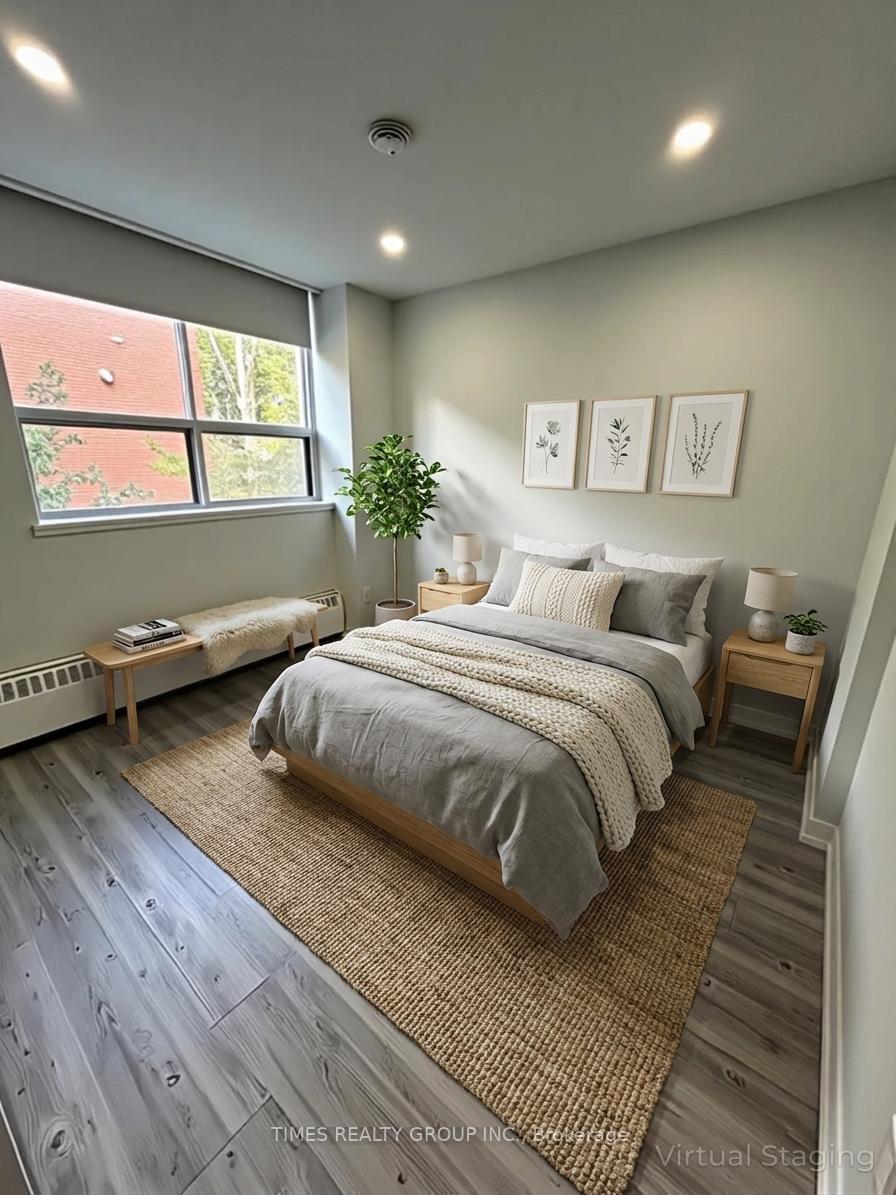 Photo 4 of Unit 401, 15 Walmer Road, Toronto, The Annex — HOMEH