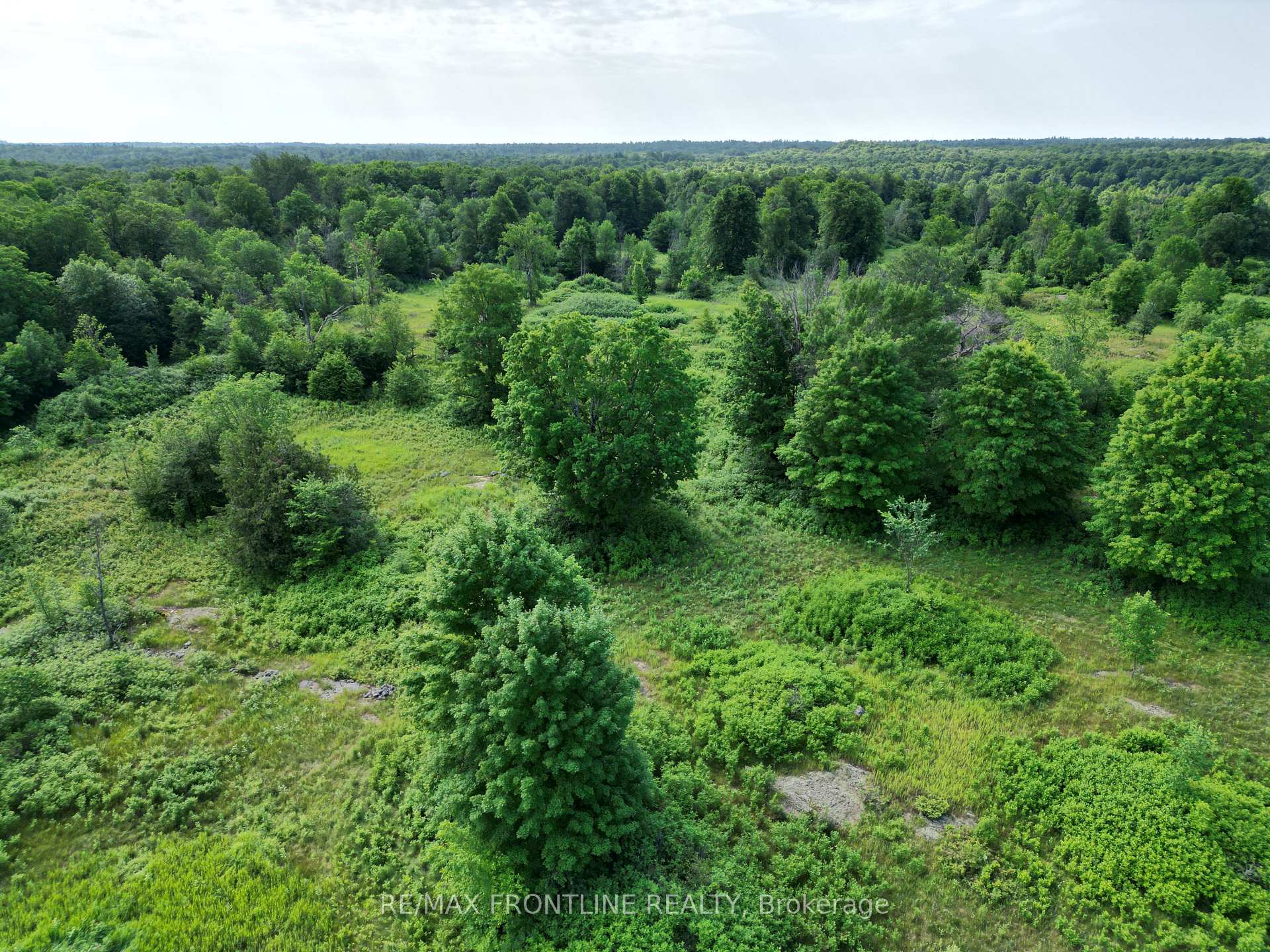 Photo 2 of 769 Ennis Road, Tay Valley, Bathurst/Burgess & Sherbrooke (Bathurst) Twp — HOMEH