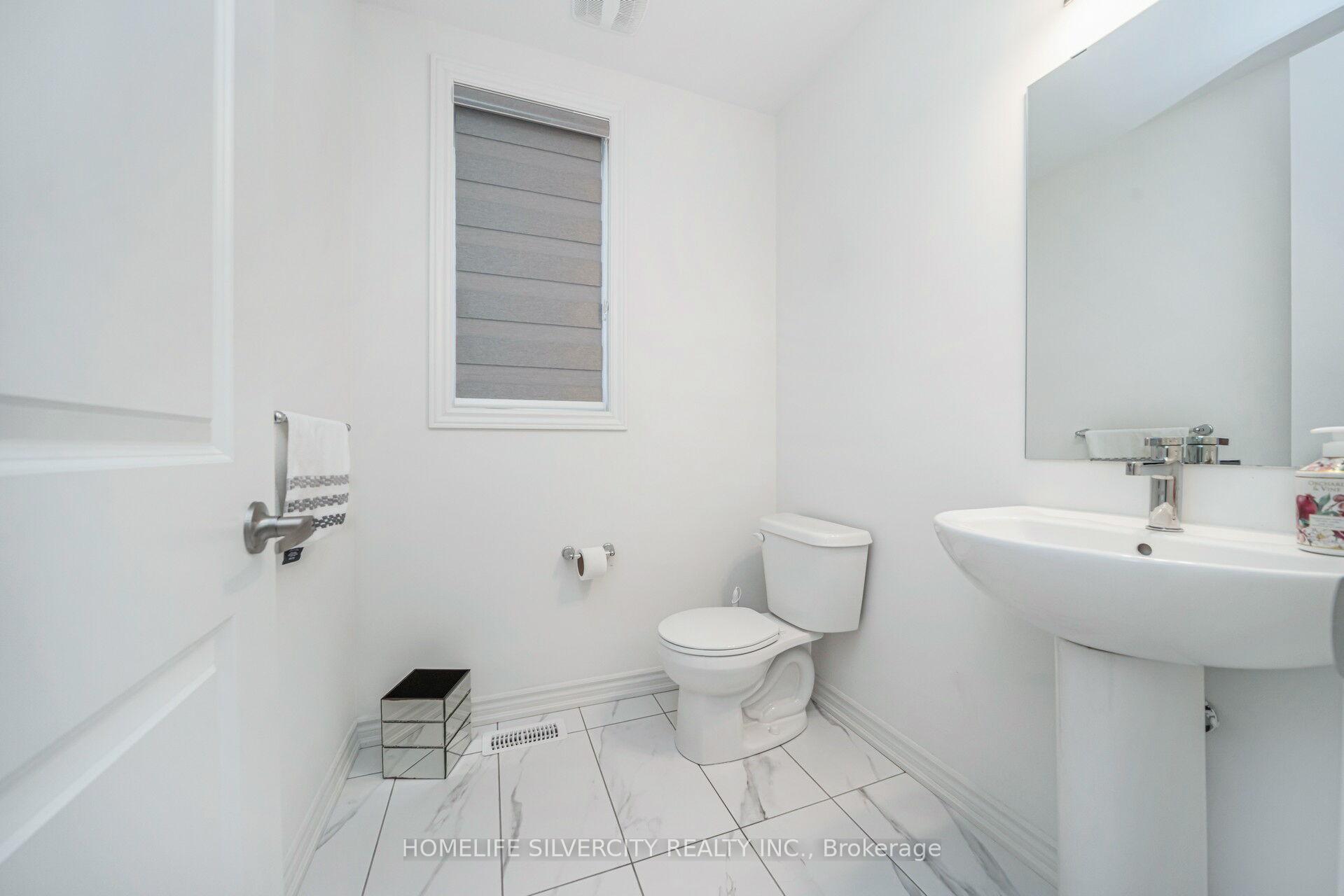 Photo 12 of 4 Sandhill Crescent, Adjala-Tosorontio, Rural Adjala-Tosorontio — HOMEH