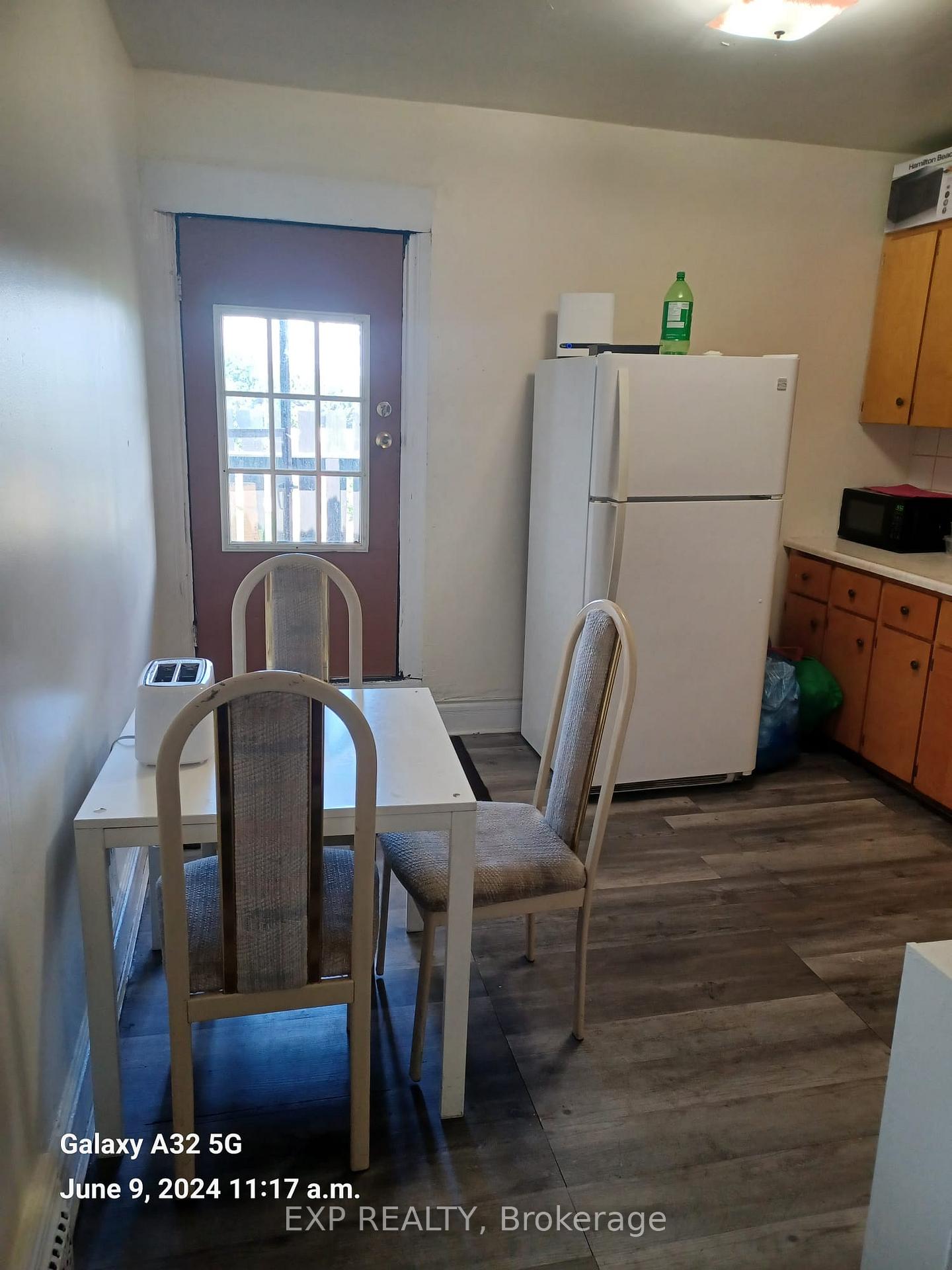 Photo 4 of 521 Barton Street E, Hamilton, Gibson — HOMEH