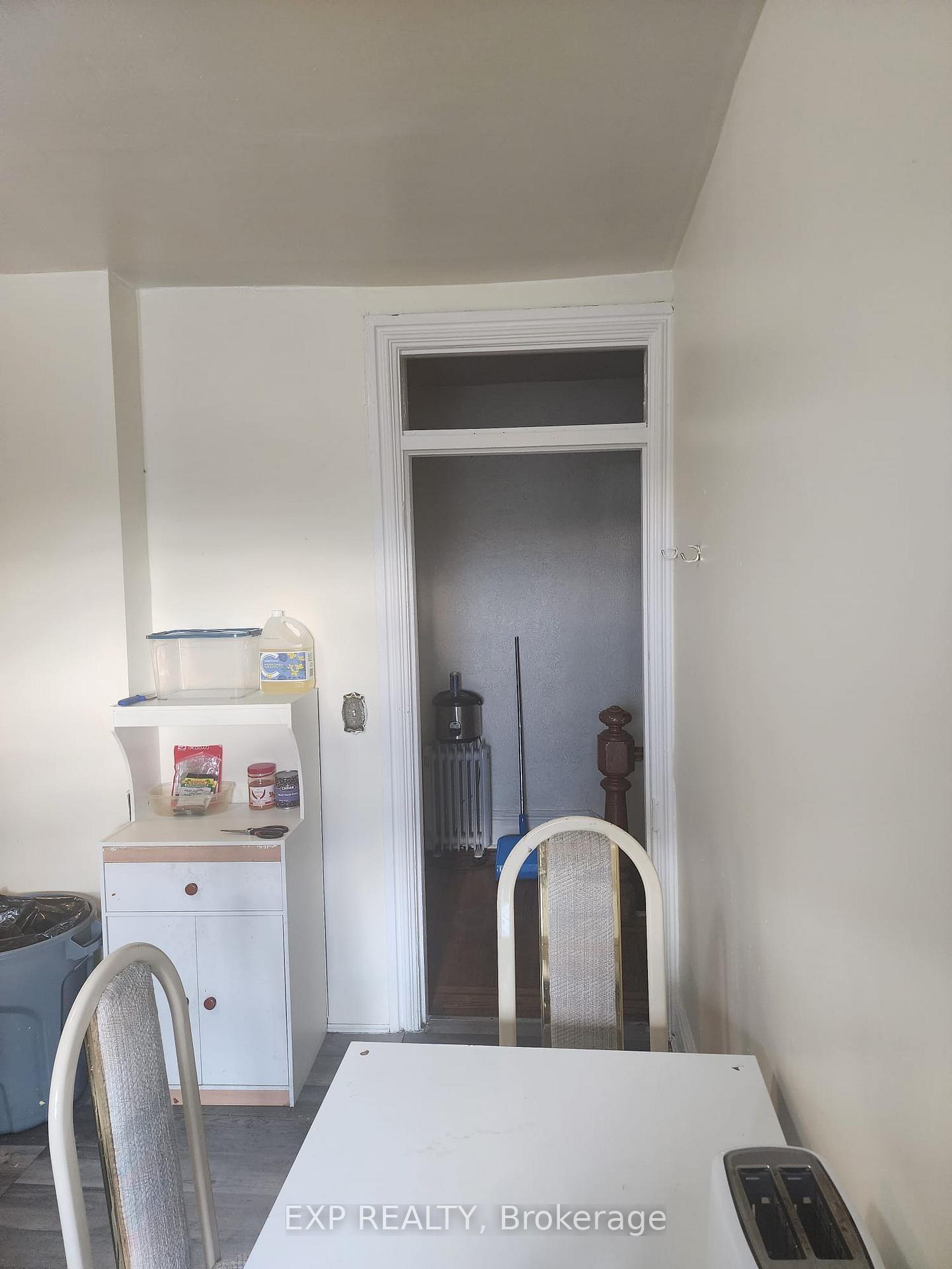 Photo 5 of 521 Barton Street E, Hamilton, Gibson — HOMEH