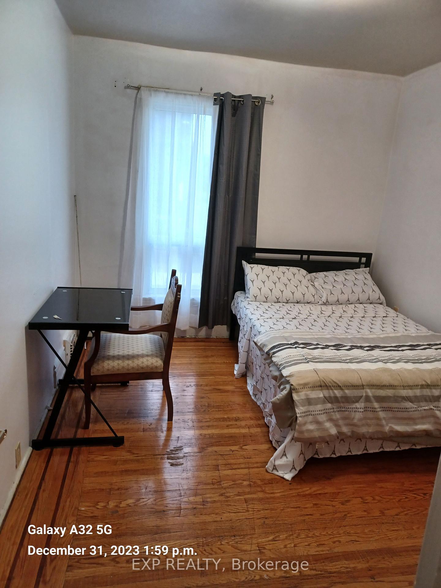 Photo 10 of 521 Barton Street E, Hamilton, Gibson — HOMEH