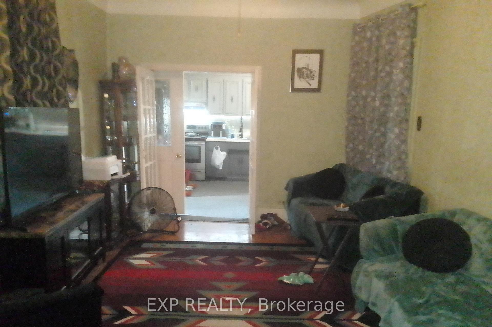 Photo 15 of 521 Barton Street E, Hamilton, Gibson — HOMEH