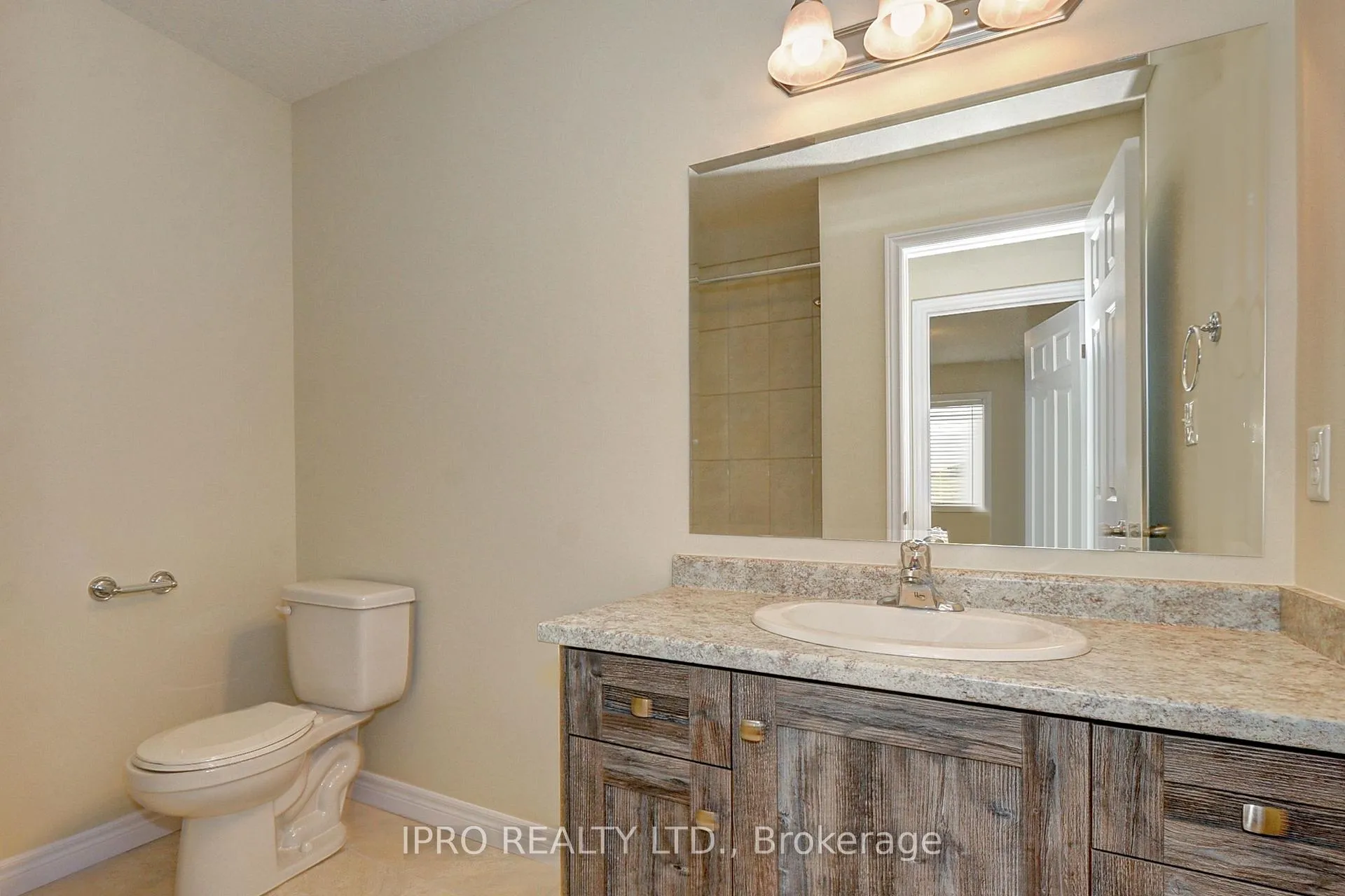Photo 22 of 29 Arlington Parkway, Brant, Paris — HOMEH