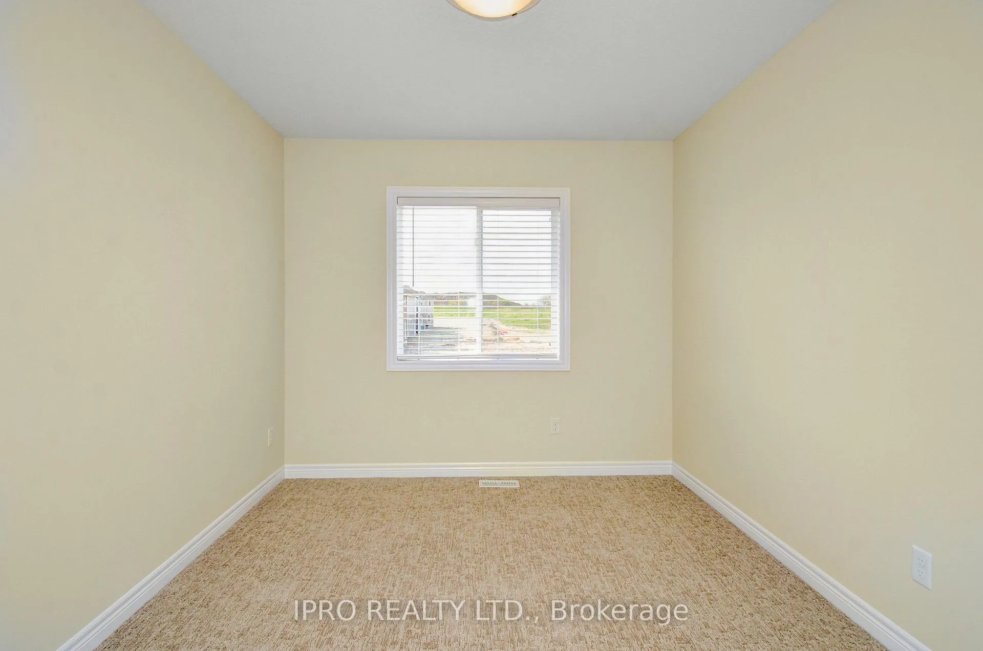 Photo 25 of 29 Arlington Parkway, Brant, Paris — HOMEH