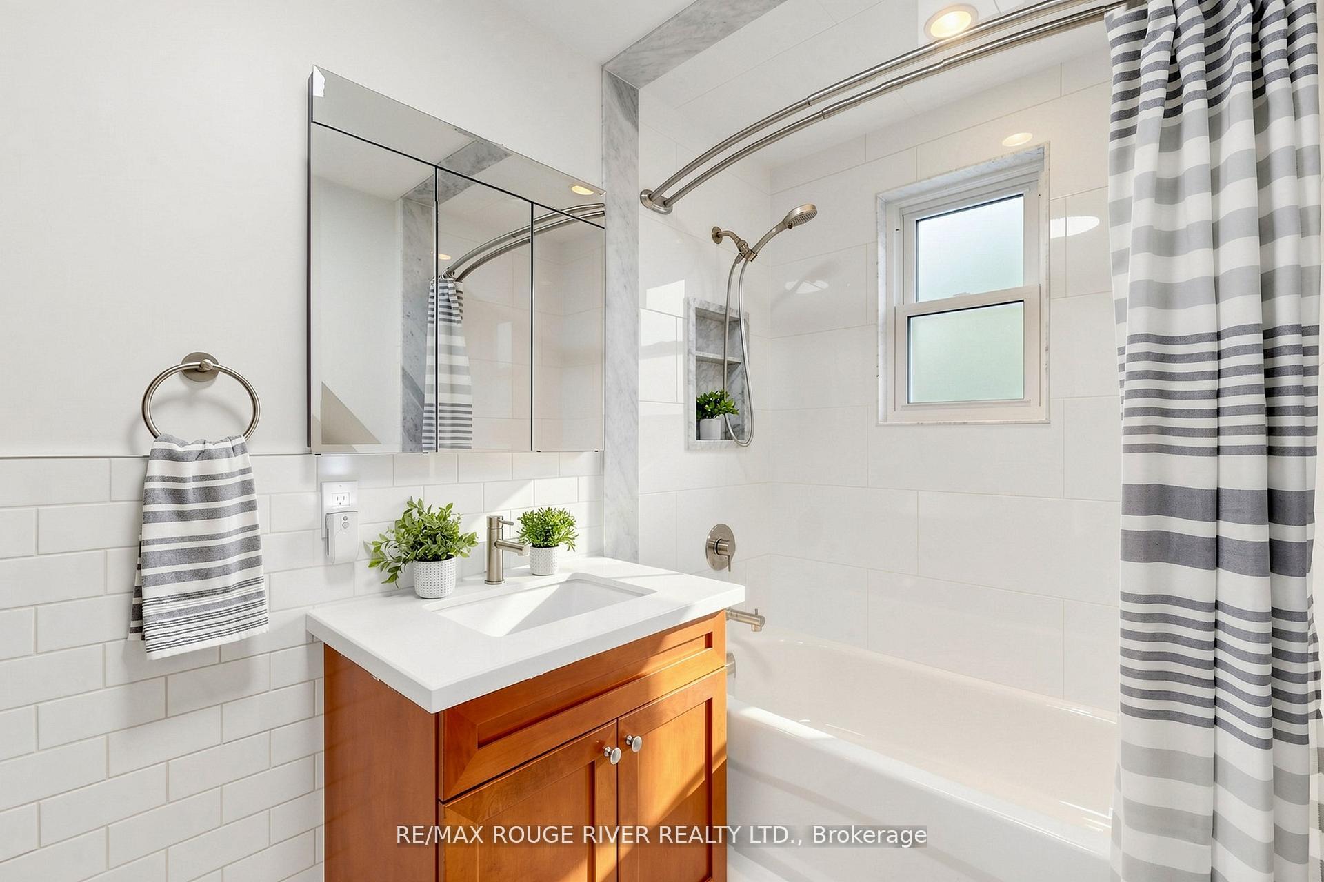 Photo 12 of 149 Brooklawn Avenue, Scarborough, Cliffcrest — HOMEH
