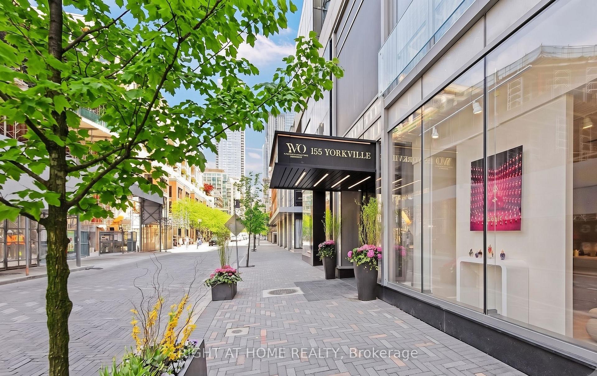 Front of Unit 2215, 155 Yorkville Avenue