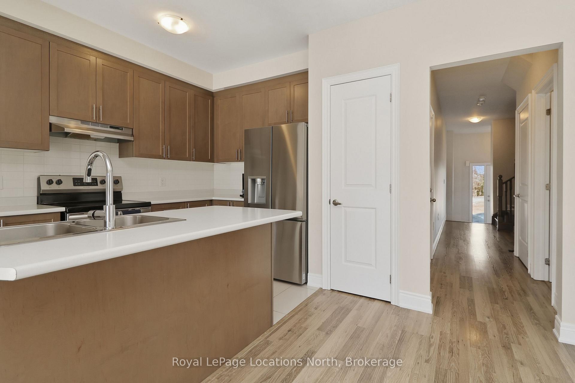 Photo 20 of 335 Atkinson Street, Clearview, Stayner — HOMEH